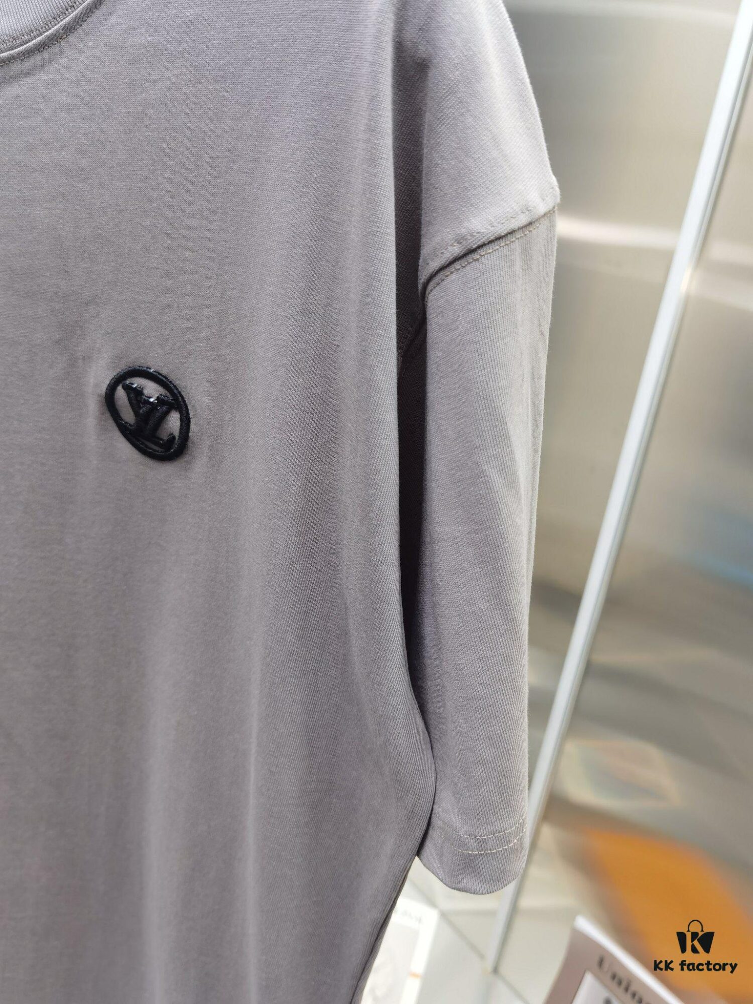 Louis 1V (Embroidered Premium Version, Distinct from Standard Stock)