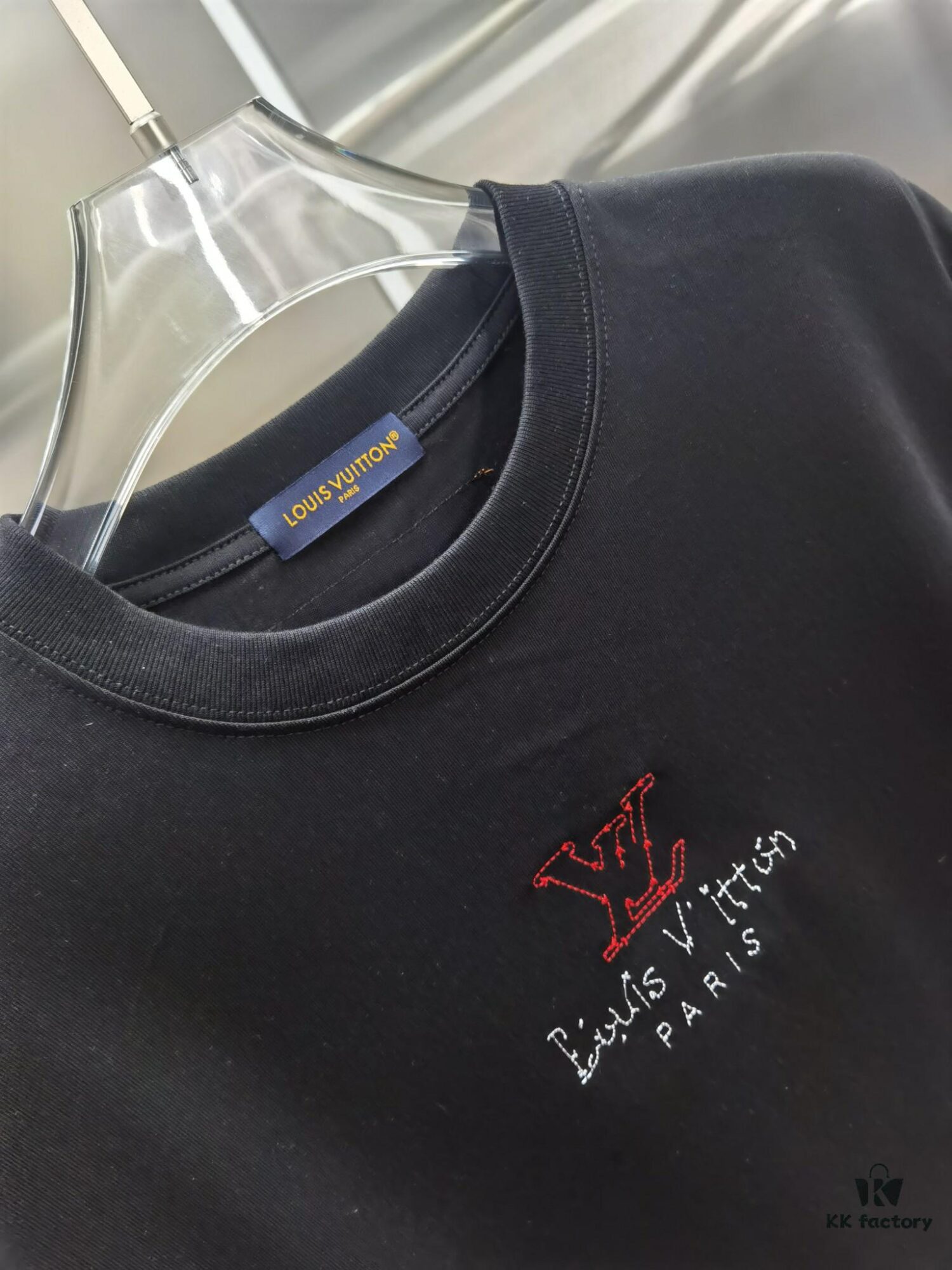 Louis 1V (Embroidered Premium Version, Distinct from Standard)