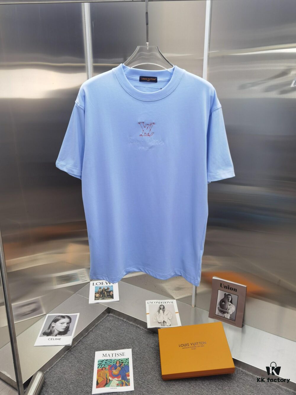 Louis 1V (Embroidered Premium Version, Distinct from Standard Stock)