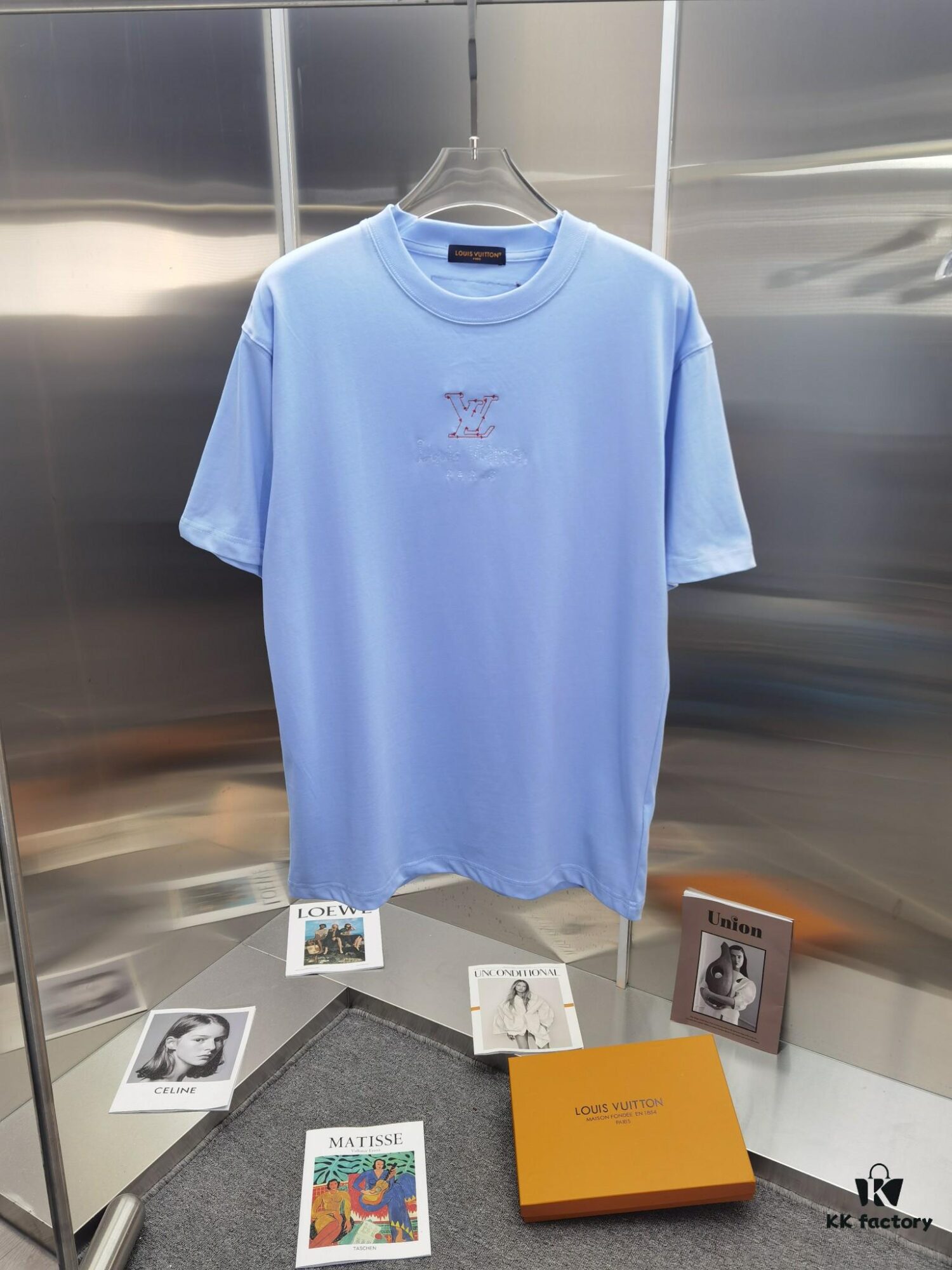 Louis 1V (Embroidered Premium Version, Distinct from Standard Stock)