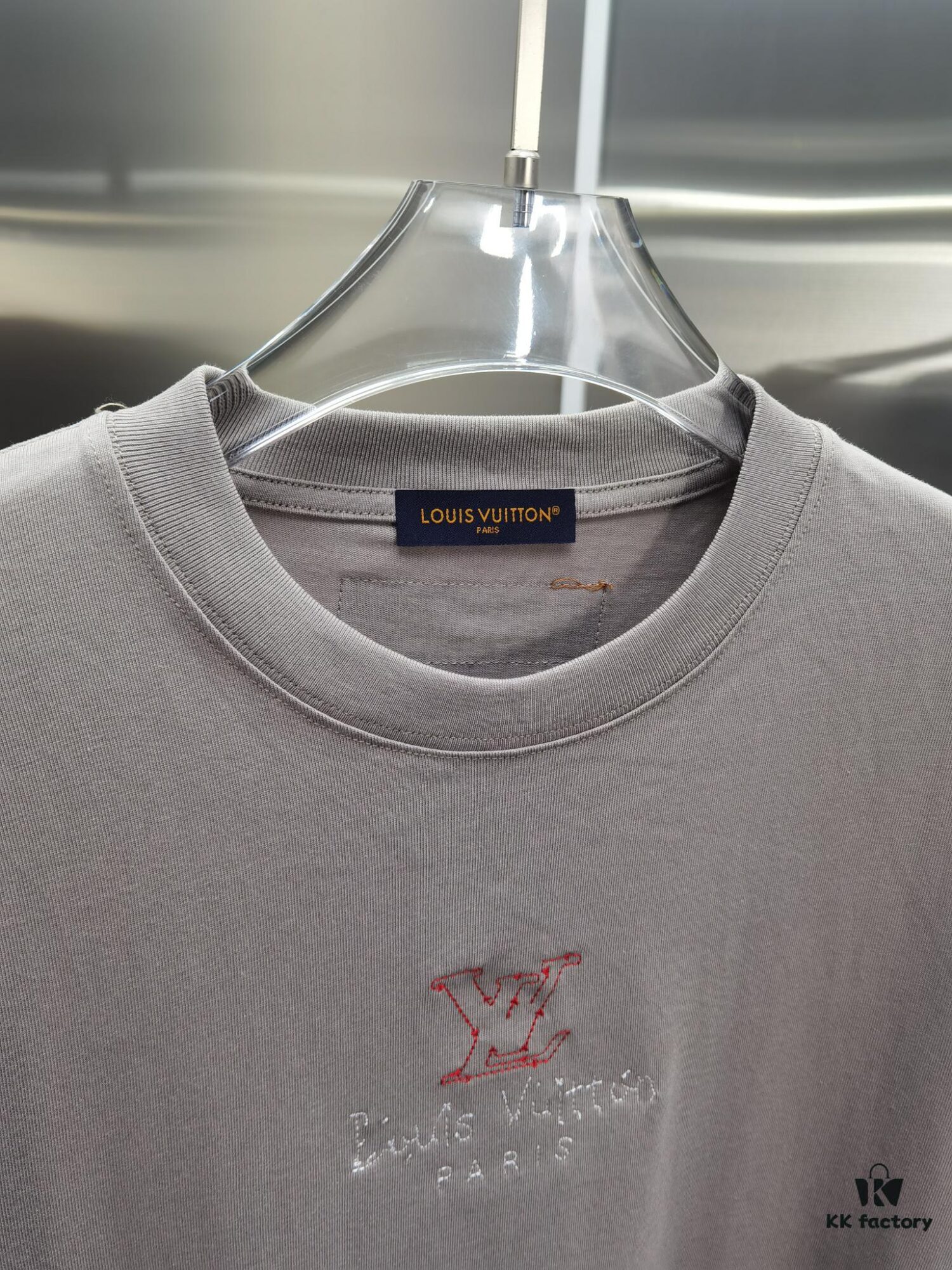 Louis 1V (Embroidered Premium Version, Distinct from Standard Stock) Short Sleeve T-Shirt