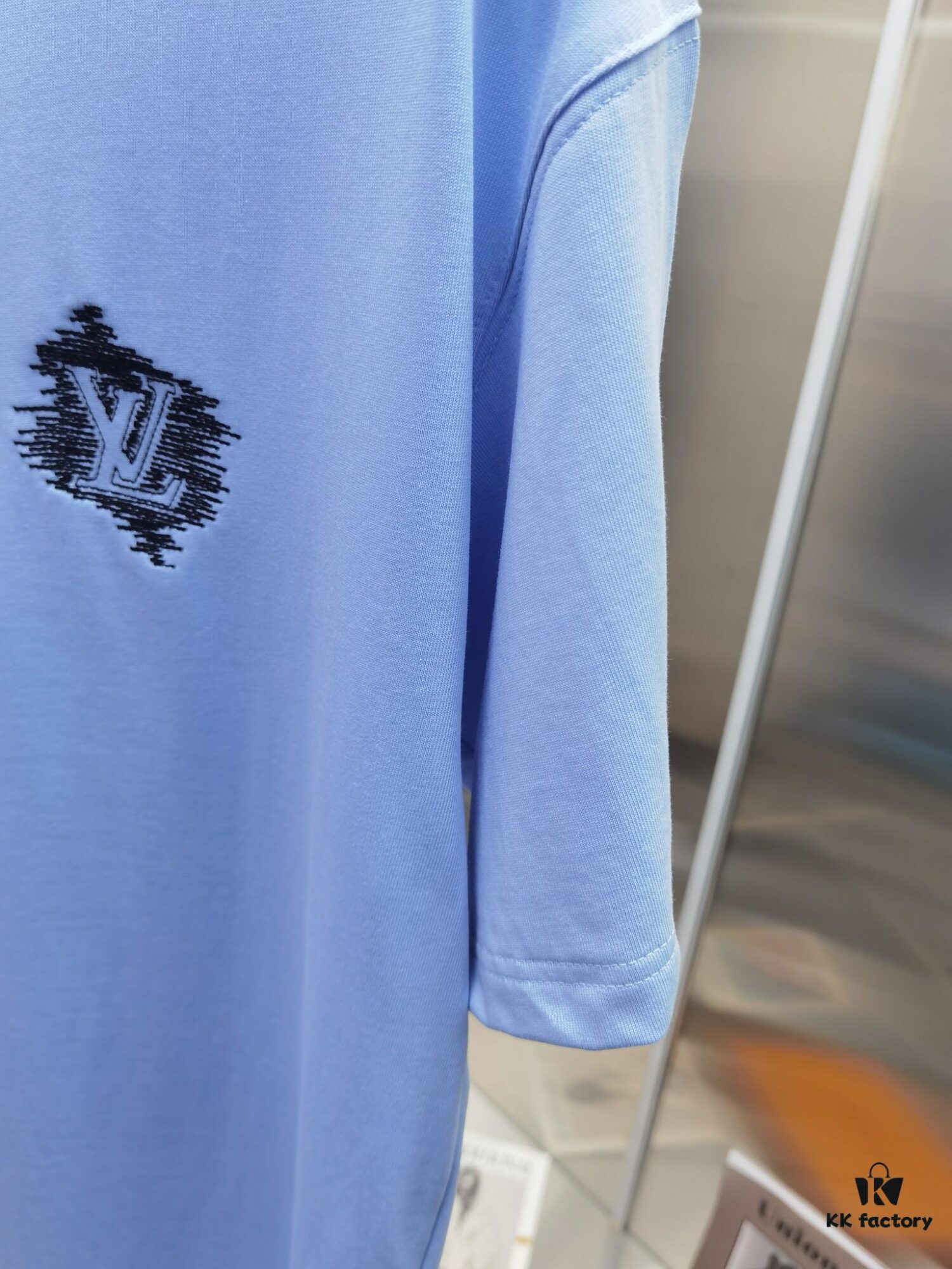 Louis 1V (Embroidered Premium Version, Distinct from Standard)