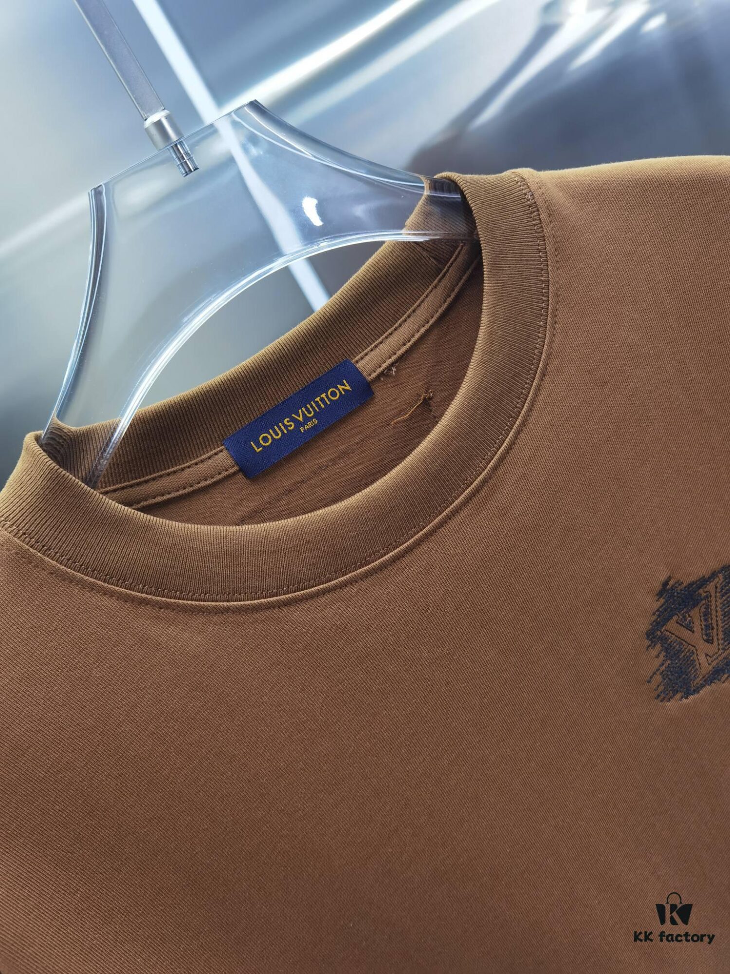 Louis 1V (Embroidered Premium Version, Distinct from Standard Stock) Short Sleeve T-Shirt