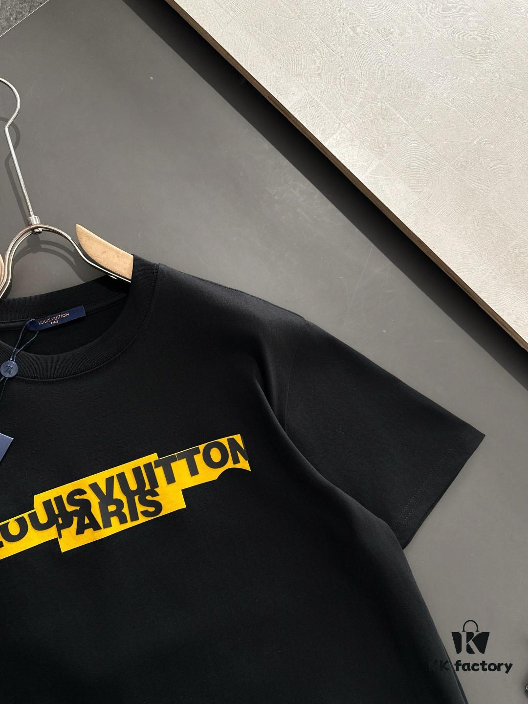 1V 2025SS Spring Summer Newest Round Neck Fashion Short Sleeve T-Shirt, Synchronized with Official Website, Cabinet-Quality Cotton Fabric!