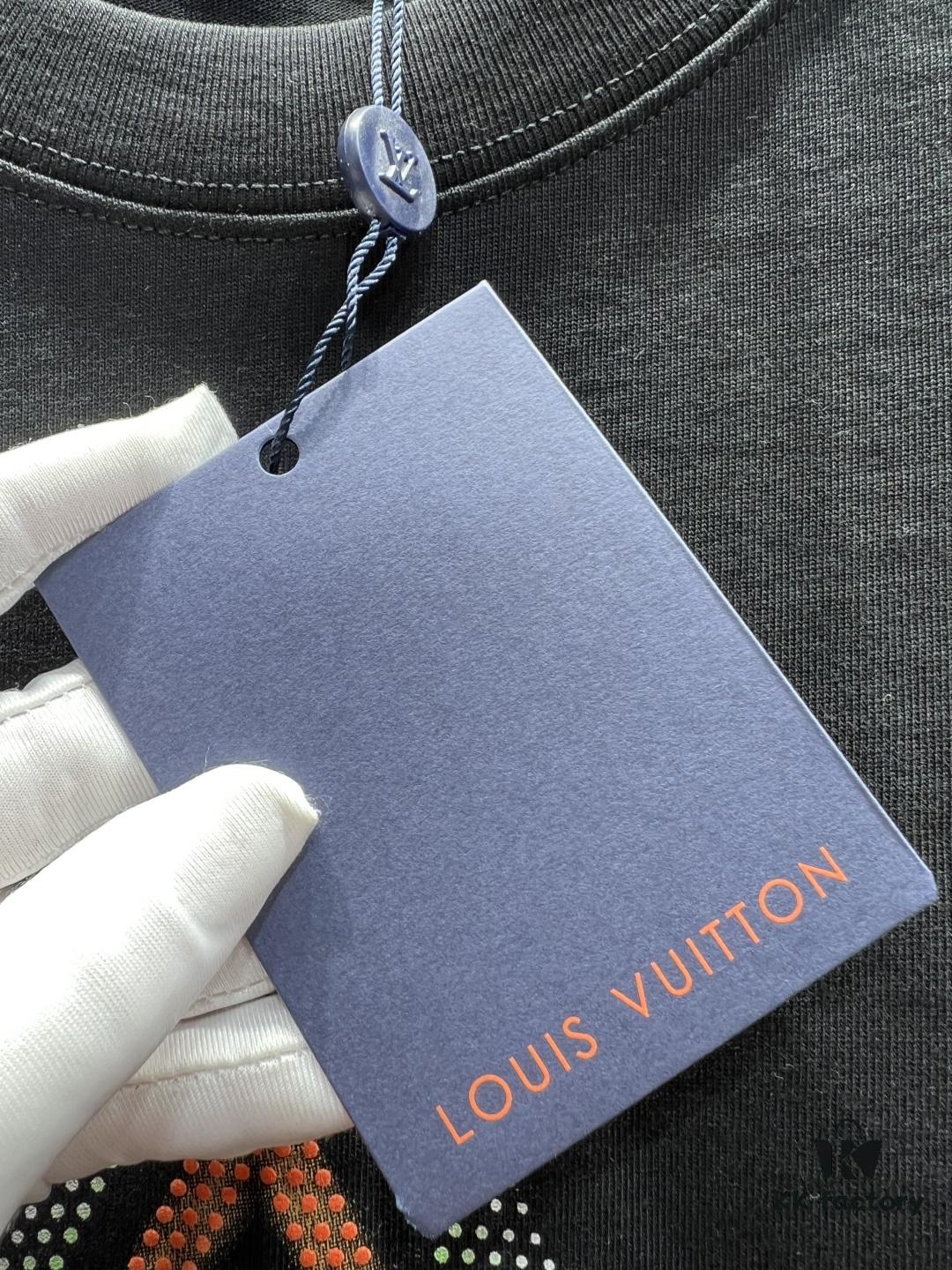 Louis Vuitton Monogram Print Short-Sleeve T-Shirt