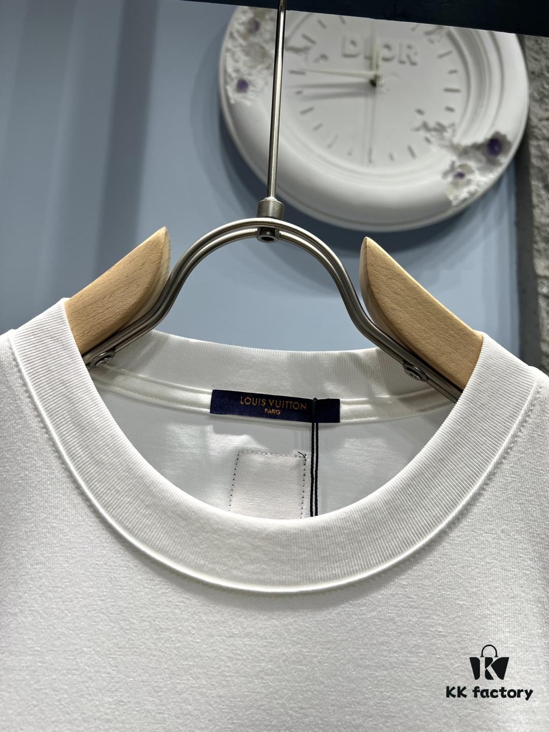 Louis Vuitton Short Sleeve T-Shirt with Leather Patch Signature Detail