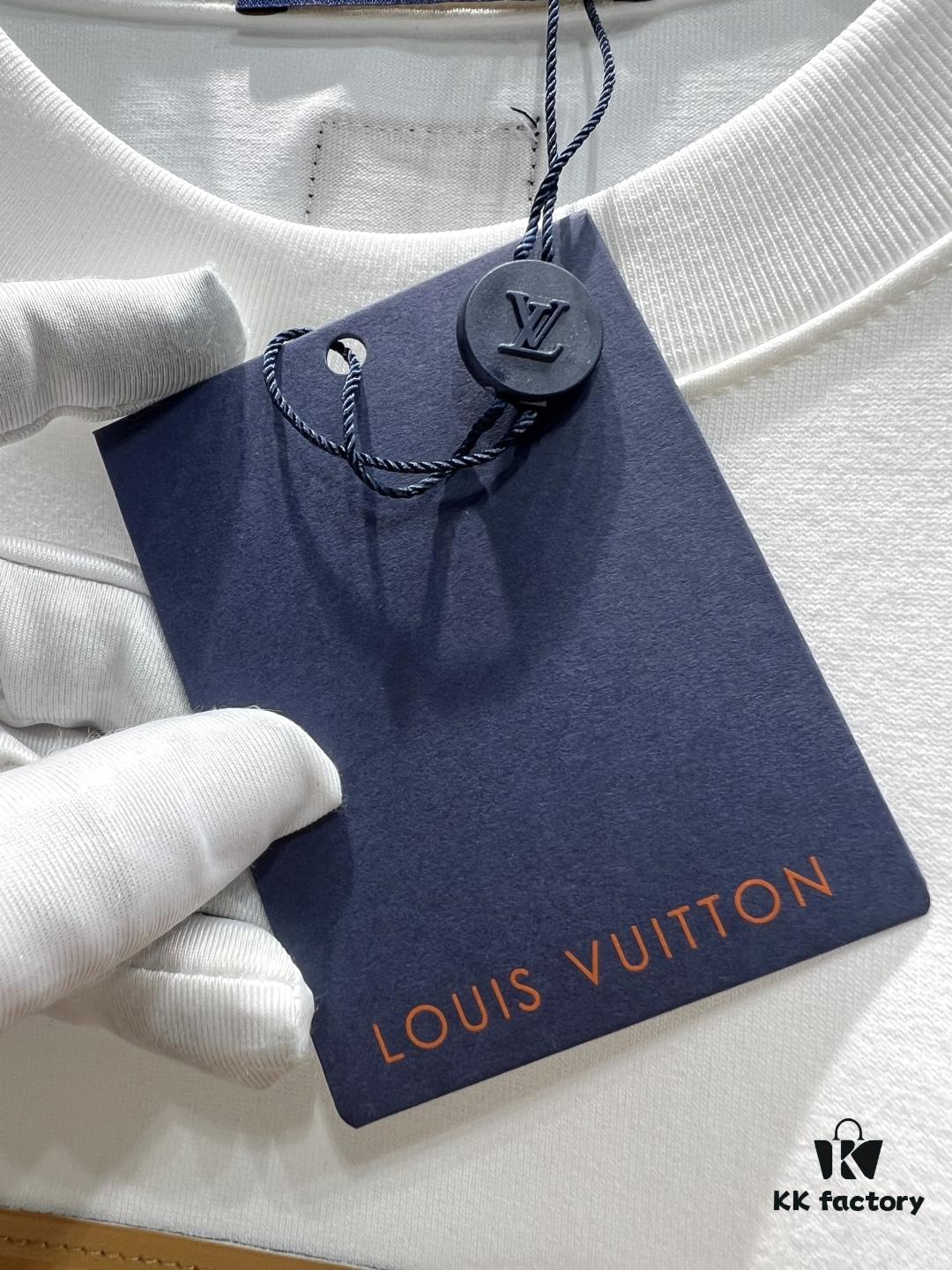 Louis Vuitton Short Sleeve T-Shirt with Leather Patch Signature Detail