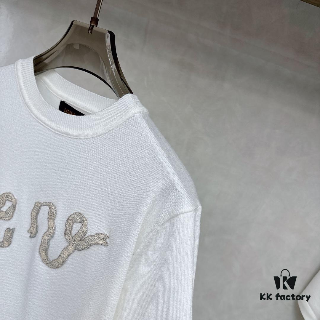 LV 2025SS New Arrival Short Sleeve T-Shirt, Fashionable and Stylish, Minimalist Versatile Design