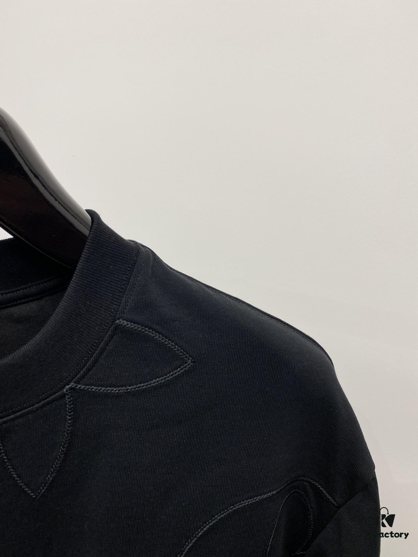 Louis Vuitton 2025 Newest Short-Sleeve T-Shirt, Stylish and Fashionable, Top-Quality Digital Positioning Embroidered Logo, Simple and Versatile Design