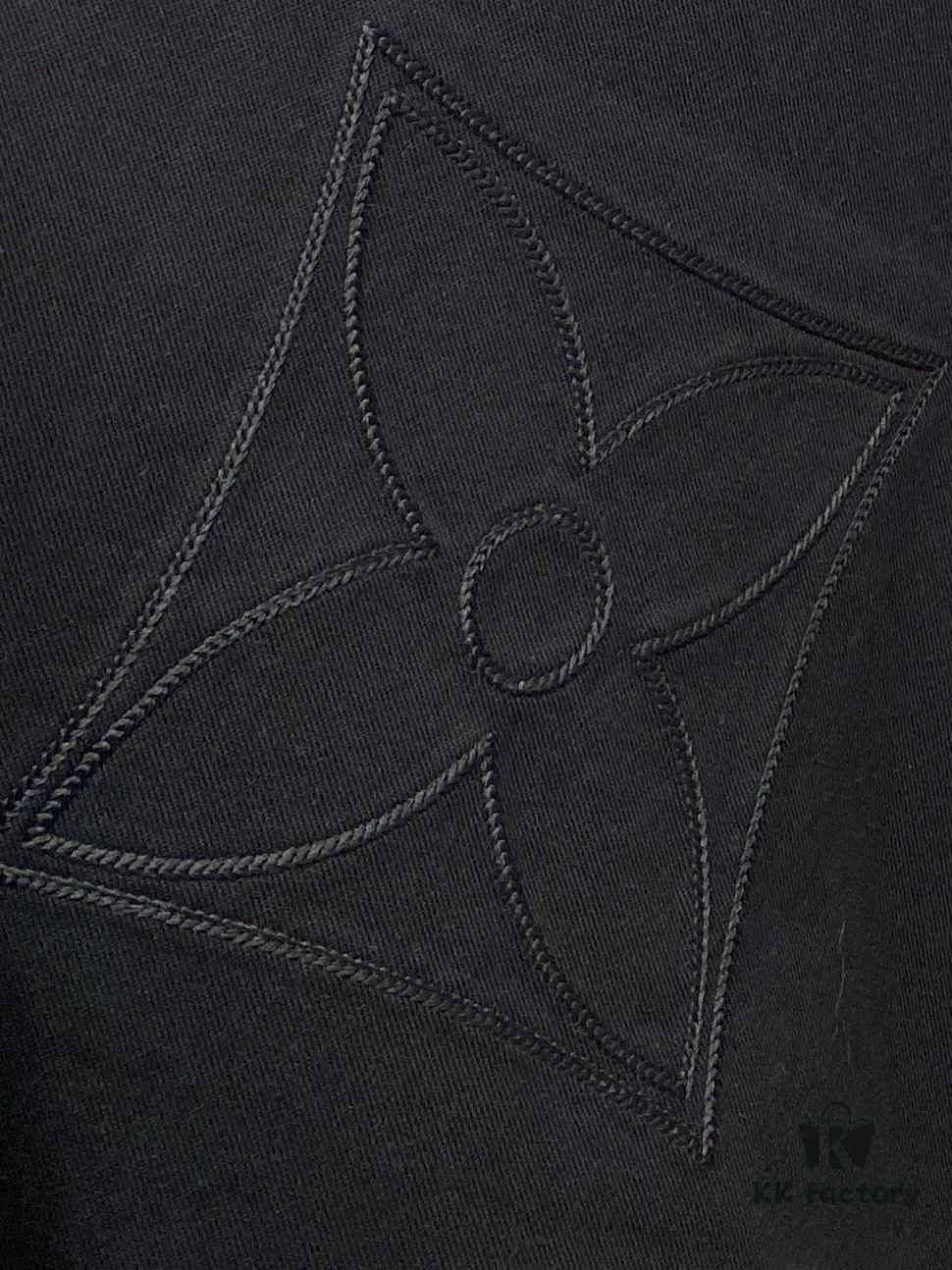 Louis Vuitton 2025 Newest Short-Sleeve T-Shirt, Stylish and Fashionable, Top-Quality Digital Positioning Embroidered Logo, Simple and Versatile Design