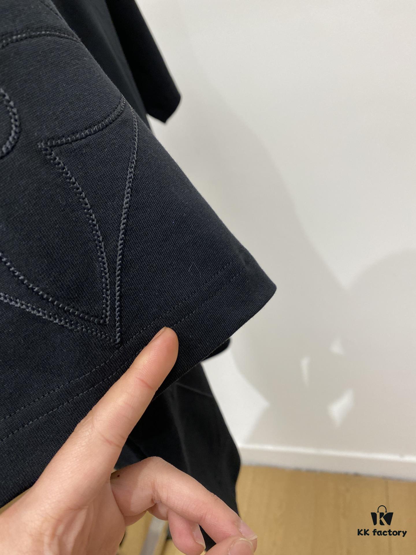 Louis Vuitton 2025 Newest Short-Sleeve T-Shirt, Stylish and Fashionable, Top-Quality Digital Positioning Embroidered Logo, Simple and Versatile Design