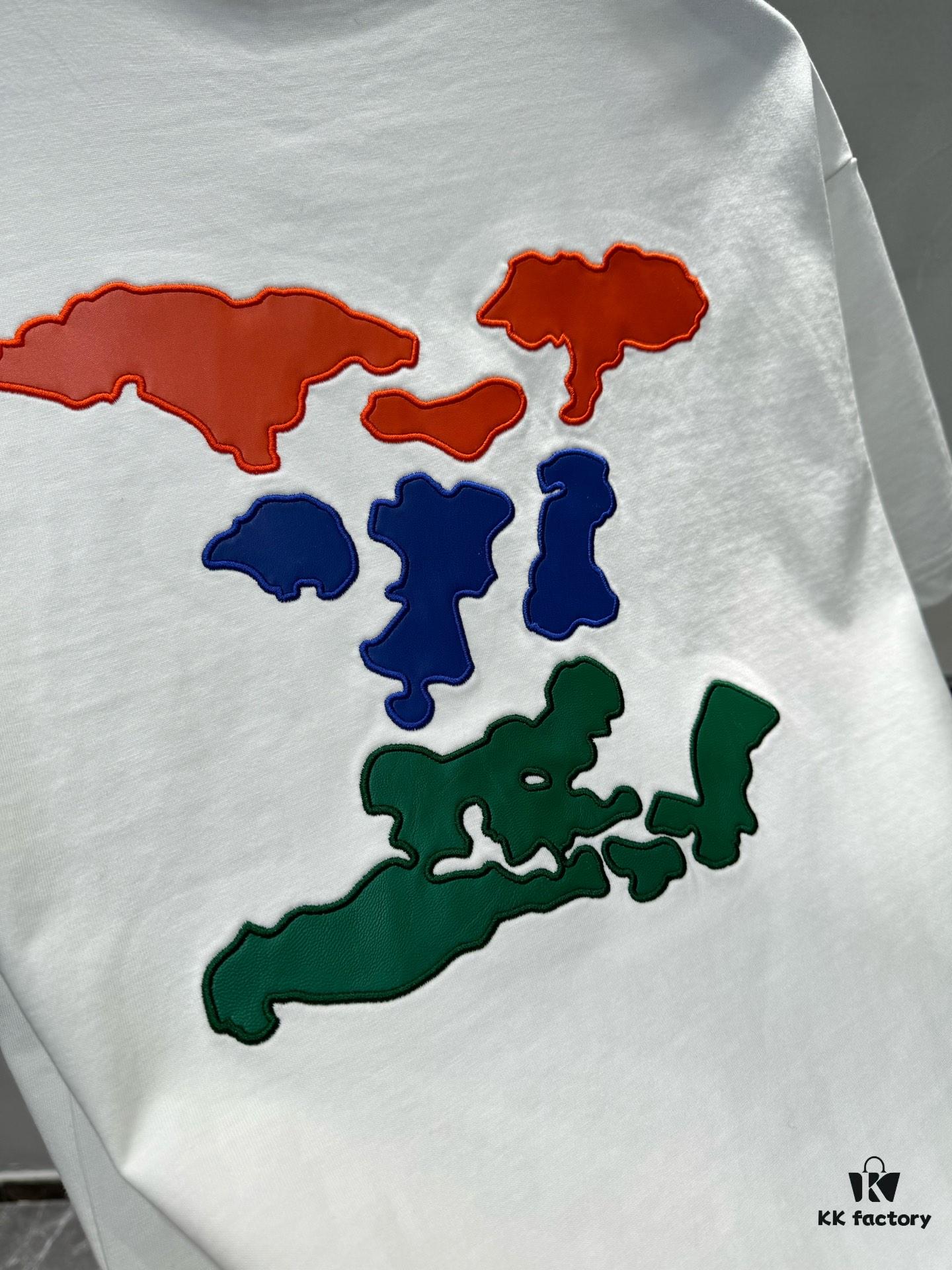 LVPAI 25SS New Round Neck T-Shirt! Must-Have for Fashion Enthusiasts! Colorful Embroidered Letters, Classic Colors Combine for Stylish and Trendy Look. Youthful and Energetic Overall Appearance! Crafted from 280g Cotton, Offers Exceptional Comfort in Wear and Touch, With Fine and Textured Hand Feel!