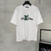 Lv Pai 25SS New Arrival Round Neck T-Shirt! Must-Have for Fashion Enthusiasts! Custom Brand Letter Embossed Rubber Print on Chest. Classic Color Combination, Stylish and Attractive. Youthful and Energetic Overall Look! Crafted from 280g Cotton Fabric, Offering Exceptional Comfort and a Soft, Premium Touch.