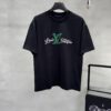 Lv Pai 25SS New Arrival Round Neck T-Shirt! Must-Have for Fashion Enthusiasts! Custom Brand Letter Embossed Rubber Print on Chest. Classic Color Combination, Stylish and Attractive. Youthful and Energetic Overall Look! Crafted from 280g Cotton Fabric, Offering Exceptional Comfort and a Soft, Premium Touch.