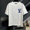 LV Louis Vuitton Spring/Summer 2025 New Arrival Classic T-Shirt! 260g High-Grammage Pure Cotton Fabric for Comfortable Wear. Minimalist Design, Fashion-Forward and Trendy. Slightly Relaxed Fit for Casual Comfort, Suitable for Various Occasions. Whether Shopping, Gathering with Friends, or Relaxing, This T-Shirt Adds a Touch of Style and Individuality to Your Look.