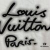 Louis Vuitton LV 25SS Spring Collection Classic New Arrival T-Shirt! 260g High-Grammage Pure Cotton Fabric, Comfortable Wear. Minimalist Design, Stylish and Trendy. Slightly Oversized Fit for a Relaxed, Casual Look, Perfect for Various Occasions. Whether Shopping, Socializing, or Enjoying Leisure Time, This T-Shirt Adds a Touch of Fashion and Individuality.