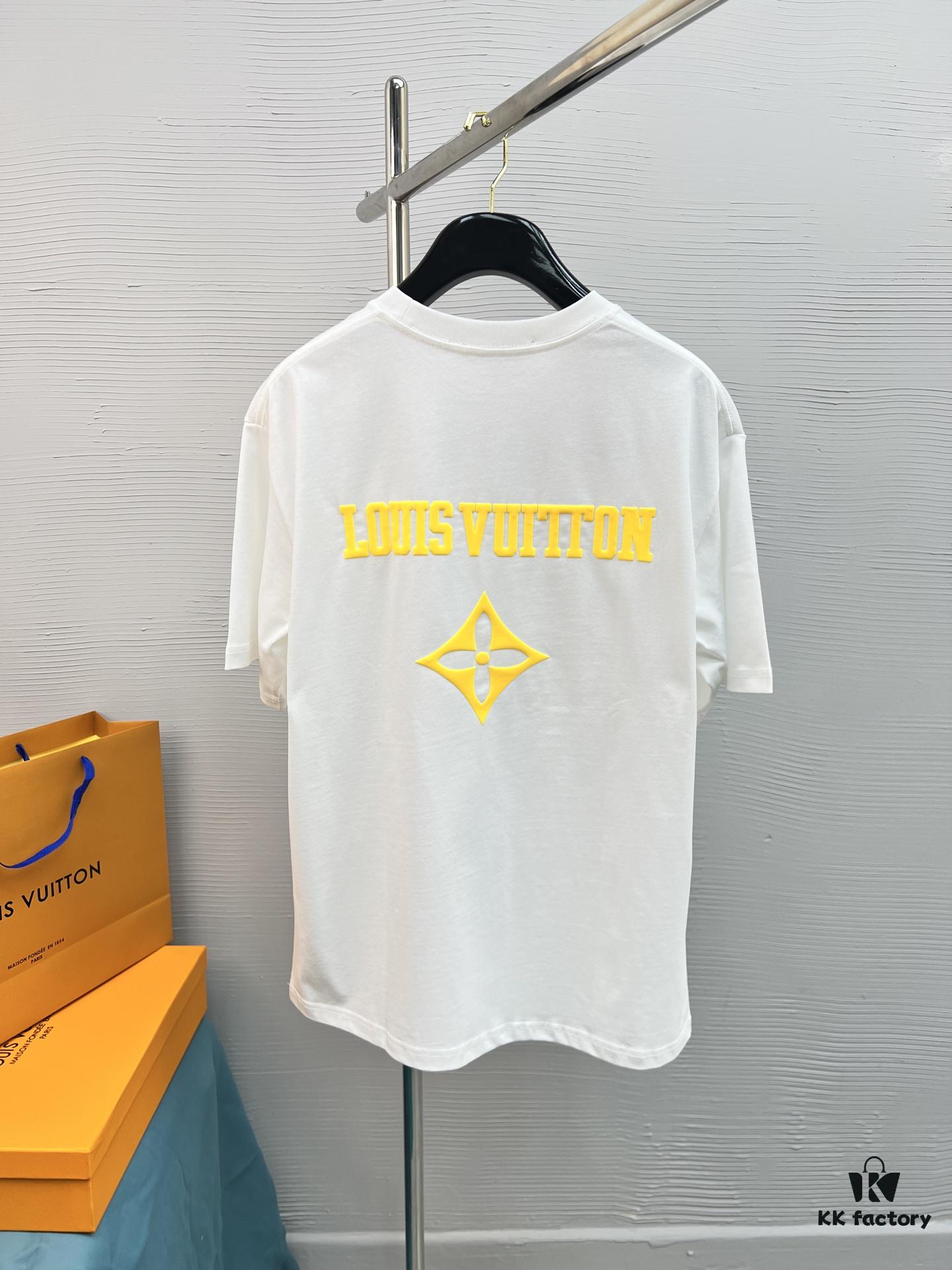 High-Quality LV 25SS Classic Color T-Shirt New Arrival! This vibrant and youthful design is full of energy, featuring the latest season's signature bear series. Crafted with premium 280g 100% cotton fabric and advanced printing technology for a highly dimensional color transition. Ideal for spring and summer, perfectly matches jeans, chinos, or shorts — a must-have wardrobe staple.