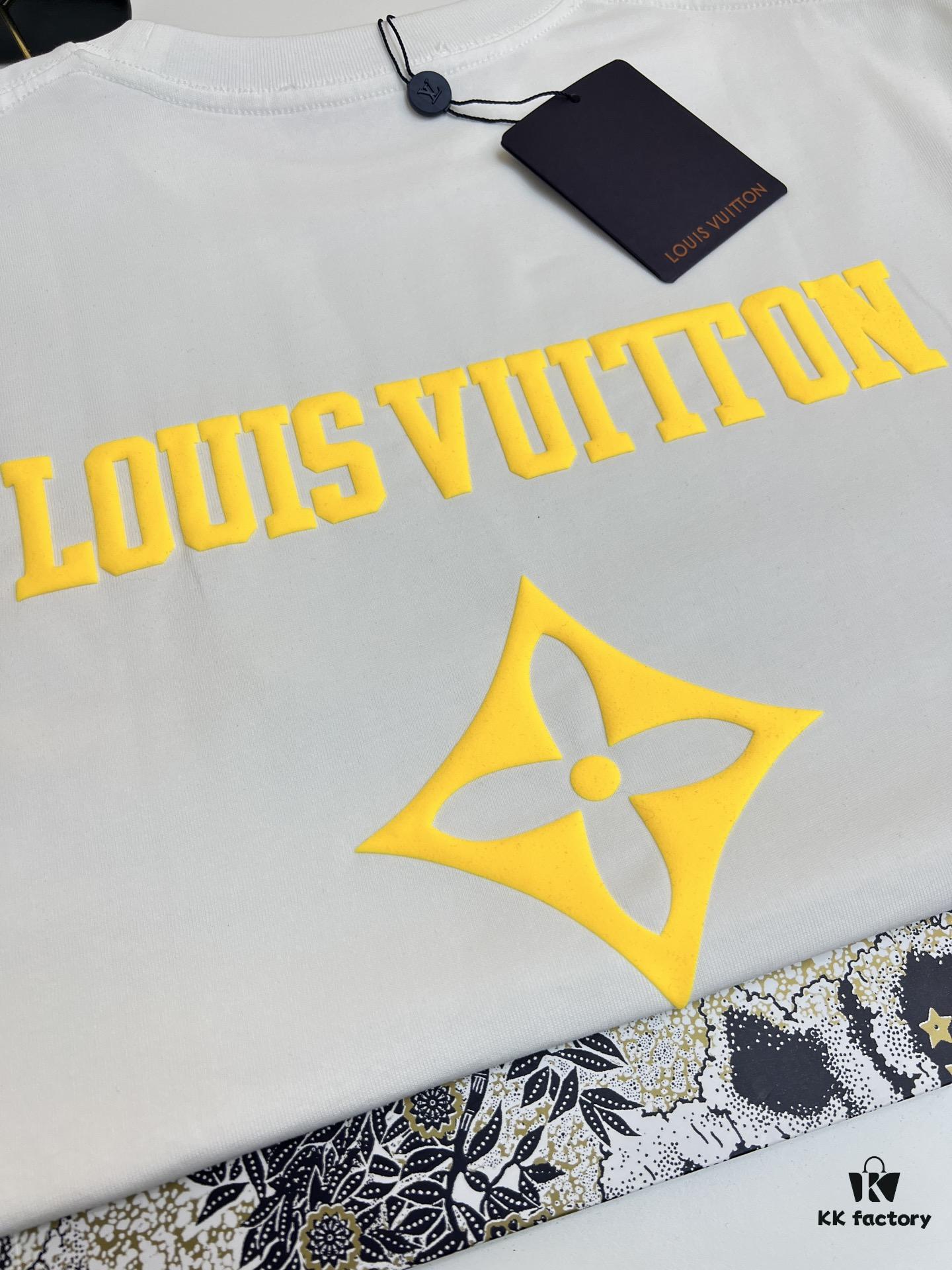 High-Quality LV 25SS Classic Color T-Shirt New Arrival! This vibrant and youthful design is full of energy, featuring the latest season's signature bear series. Crafted with premium 280g 100% cotton fabric and advanced printing technology for a highly dimensional color transition. Ideal for spring and summer, perfectly matches jeans, chinos, or shorts — a must-have wardrobe staple.