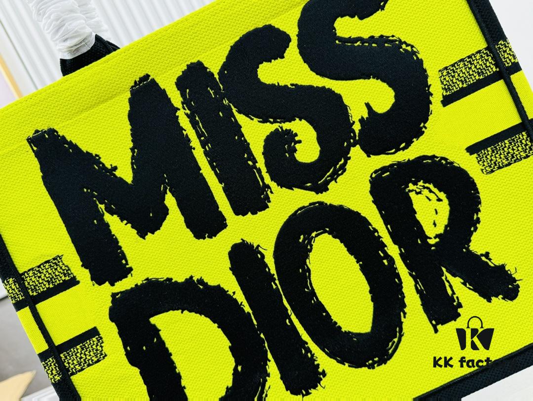 Oversized Original Order Thick Yarn Fabric Dior Book Tote