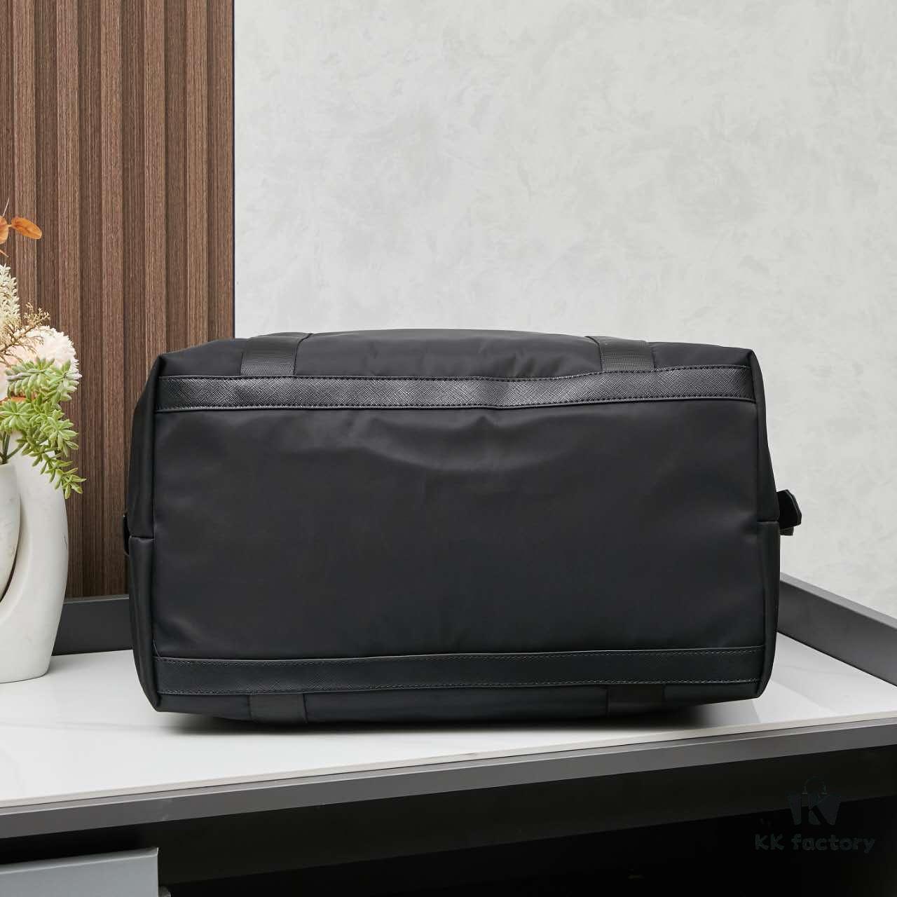 How to Choose a Prada Luggage or Travel Bag? ||| Prada's nylon material is perfect for travel bags and luggage!