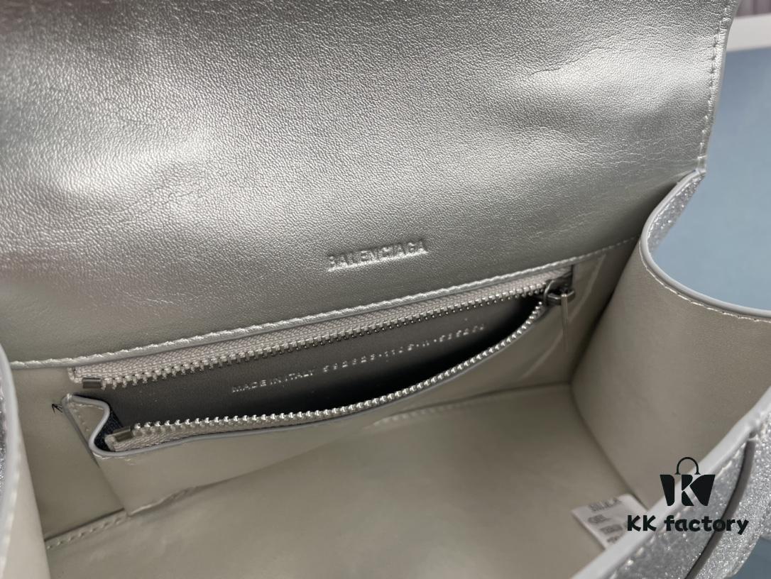 New Arrival Pearlescent Oversized & Small 195 Balencia Paris, This Season's Highlight Sandglass Bag with Signature Arc Design