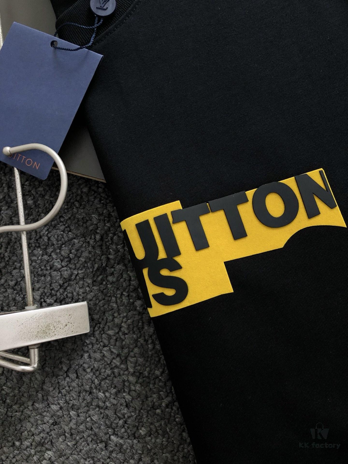 L Brand * S-XL Relaxed Fit 25 Spring New Arrival Classic Letter 3D Rubber Print Heavyweight T-Shirt, High-End Quality Original Counter Round Neck Support, Top-Tier Craftsmanship with Imported Premium Custom Silk Thread, Excellent Hand Feel, Available on Official Website