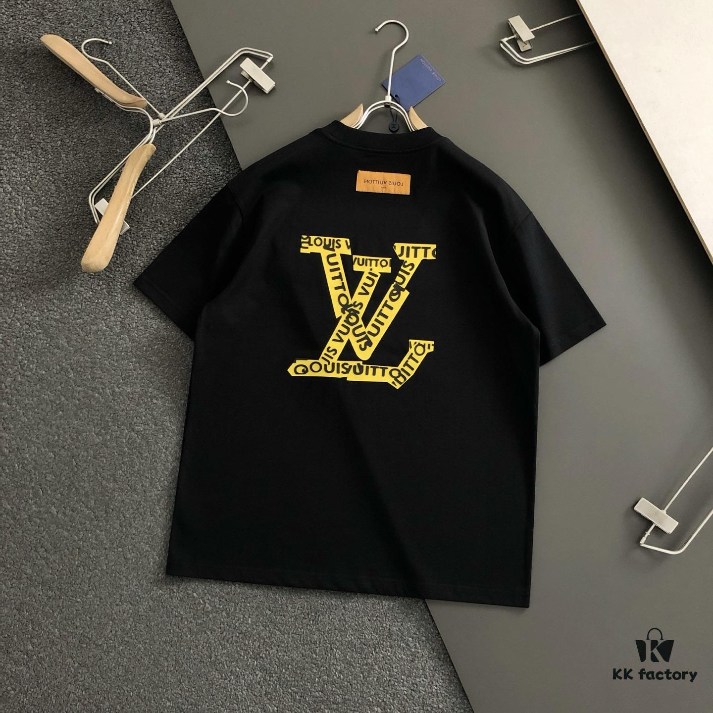 L Brand * S-XL Relaxed Fit 25 Spring New Arrival Classic Letter 3D Rubber Print Heavyweight T-Shirt, High-End Quality Original Counter Round Neck Support, Top-Tier Craftsmanship with Imported Premium Custom Silk Thread, Excellent Hand Feel, Available on Official Website
