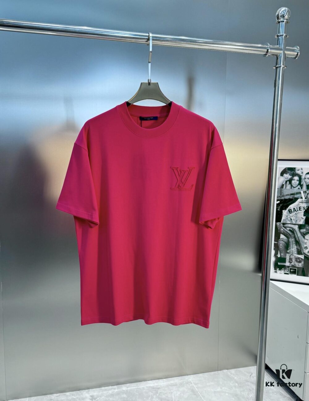 LV-Inspired 25S New Streetwear Short Sleeve T-Shirt, Unisex Design with 3D Embroidered Logo, Premium 40s 260g Cotton Fabric