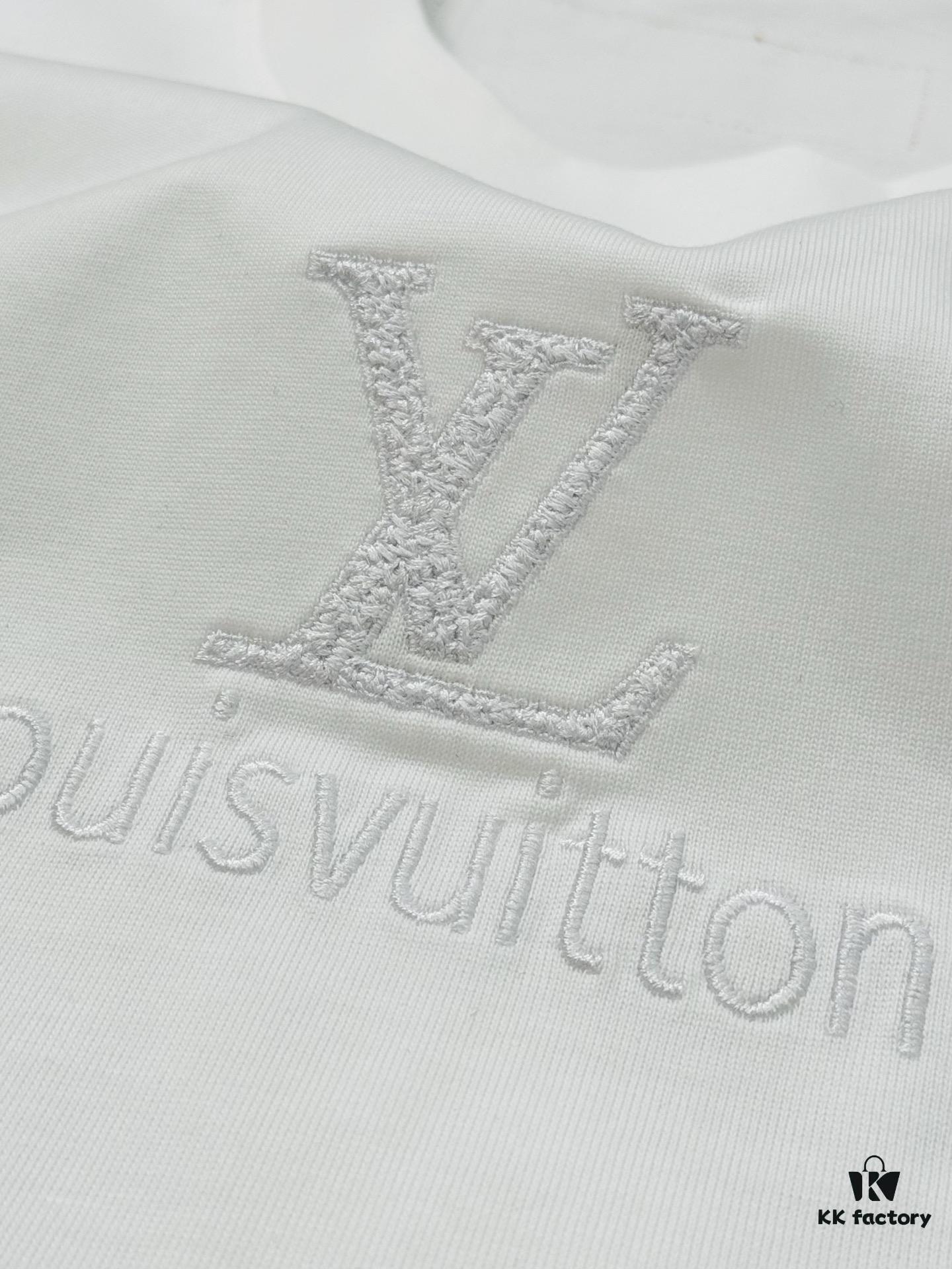 Donkey Brand * 25S New Arrival Unisex T-Shirt! Youthful Style with Full Embroidered Logo – Chest and Back Brand Lettering in Matching Thread Color, Modern Streetwear with Sunny Vibes! Premium Heavyweight 260g 100% Cotton Fabric, Reinforced Collar Ribbing, Clean Shoulder Stitching, Complete Triple Labeling. Colors: Black, White. European Size: S, M, L, XL (Recommended Size M for Height 175cm / Weight 70kg)