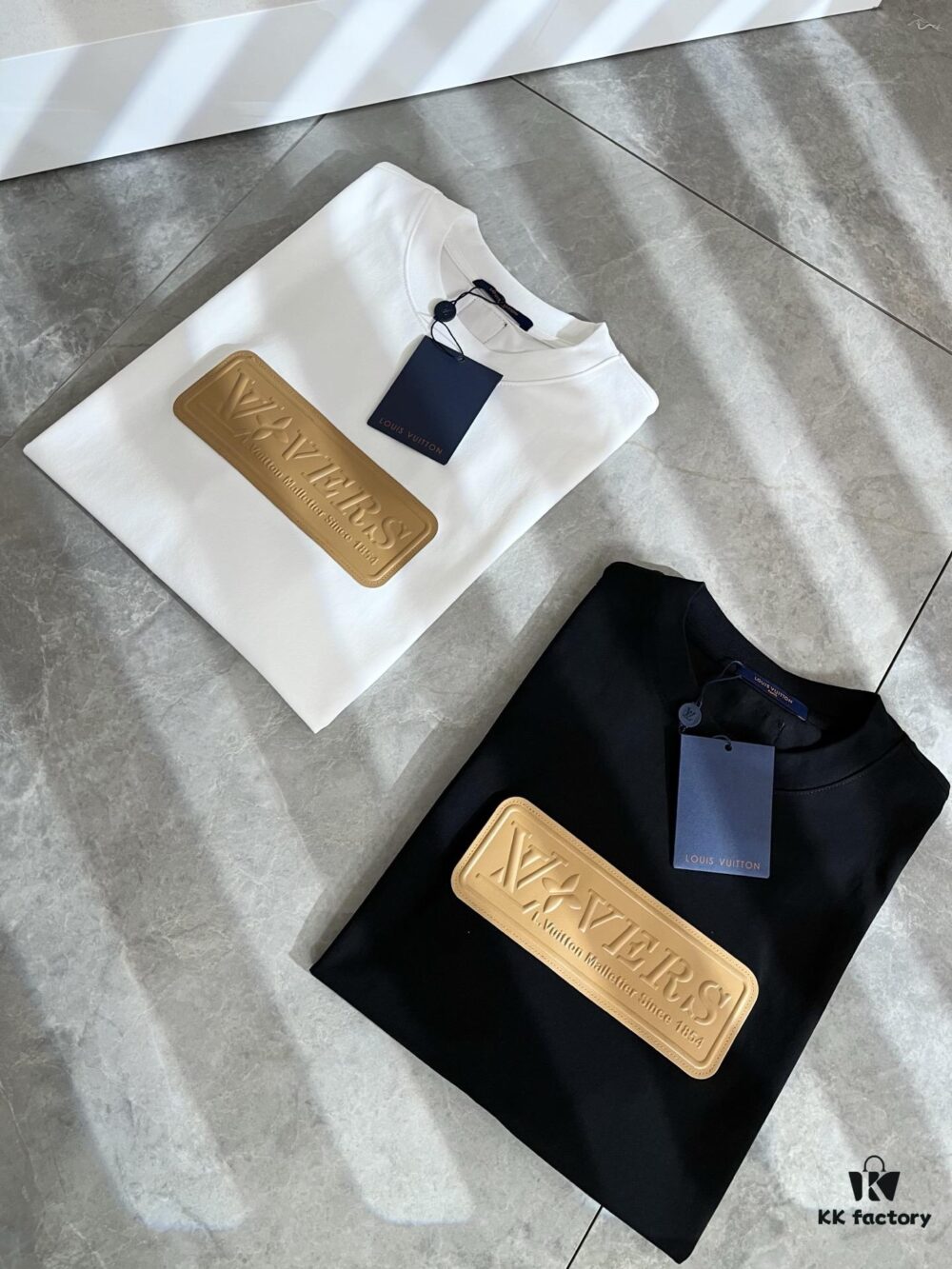 LouisVuitt Men and Women's Short-Sleeve T-Shirt with Logo Leather Patch - 2025 Spring/Summer New Arrival