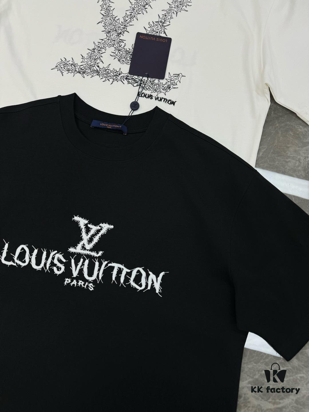 Donkey Brand * 2025 New Arrival Streetwear T-Shirt, Unisex Design – Heavyweight Style Recommended! 260g Pure Cotton Fabric Offers Exceptional Comfort, 3D Embroidery on Chest with Brand Lettering Highlighting the Theme, Back Features Classic Airplane LV Texture Pattern for a Distinctive Visual and Tactile Experience, Triple Labels Included