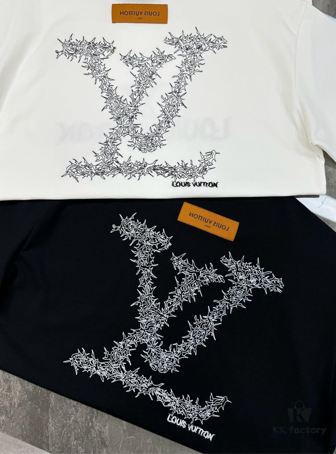 Donkey Brand * 2025 New Arrival Streetwear T-Shirt, Unisex Design – Heavyweight Style Recommended! 260g Pure Cotton Fabric Offers Exceptional Comfort, 3D Embroidery on Chest with Brand Lettering Highlighting the Theme, Back Features Classic Airplane LV Texture Pattern for a Distinctive Visual and Tactile Experience, Triple Labels Included