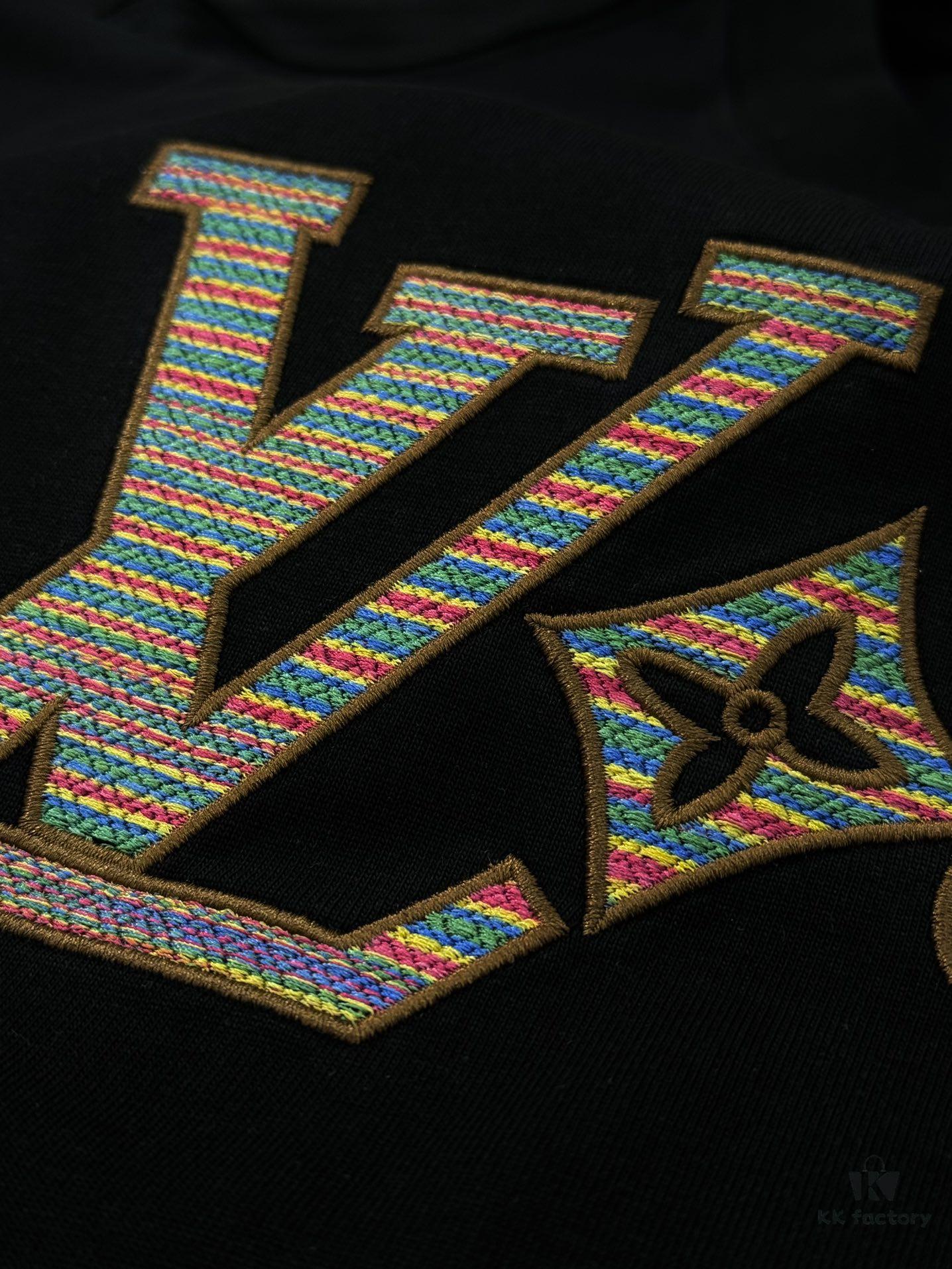 Donkey Brand * 2025 New Arrival Unisex T-Shirt! Youthful and Vibrant Color-Blocking Design with Layered Aesthetic – Radiating Positive Energy! Classic Letter Graphics with 3D Embroidery, Fresh Hues, and Layered Craftsmanship. Branded Logo with Premium 260g High-Density Cotton Fabric, Reinforced Neckline Ribbing, and Refined Shoulder Stitching