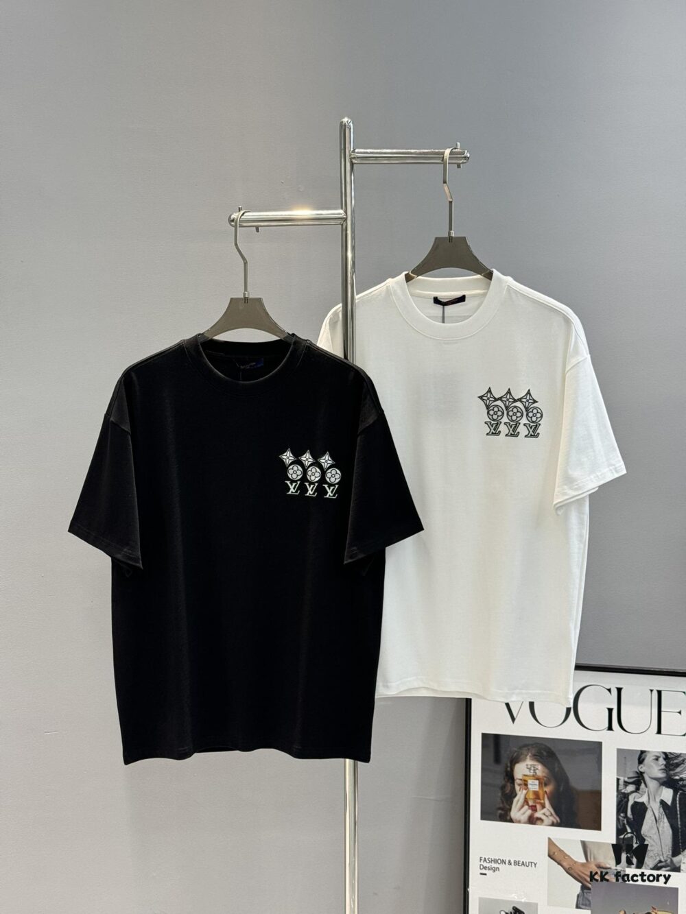 Donkey Brand 2025 New Streetwear T-Shirt, Unisex Design with Classic Logo Embroidery on Chest, 3D Lettering, Simple and Stylish, Highly Recommended