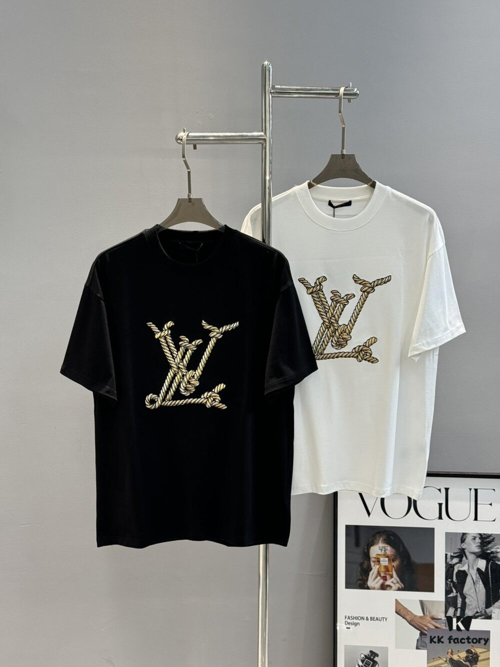 Donkey Brand * 25s New Trendy T-Shirt, Unisex Style, 260g Pure Cotton Fabric for Exceptional Comfort, 3D Embroidered Chest Print with Rope-Texture Pattern, Offering Visual and Tactile Dimension, Full Labeling Included