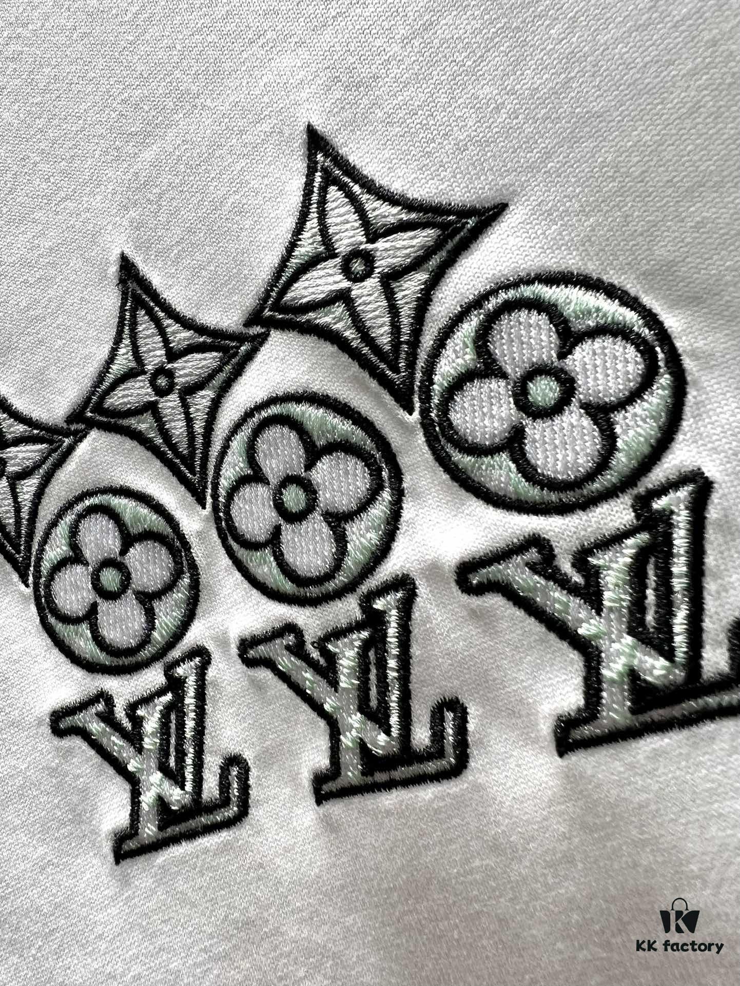 Louis Vuitton Embroidered Logo Short-Sleeve T-Shirt