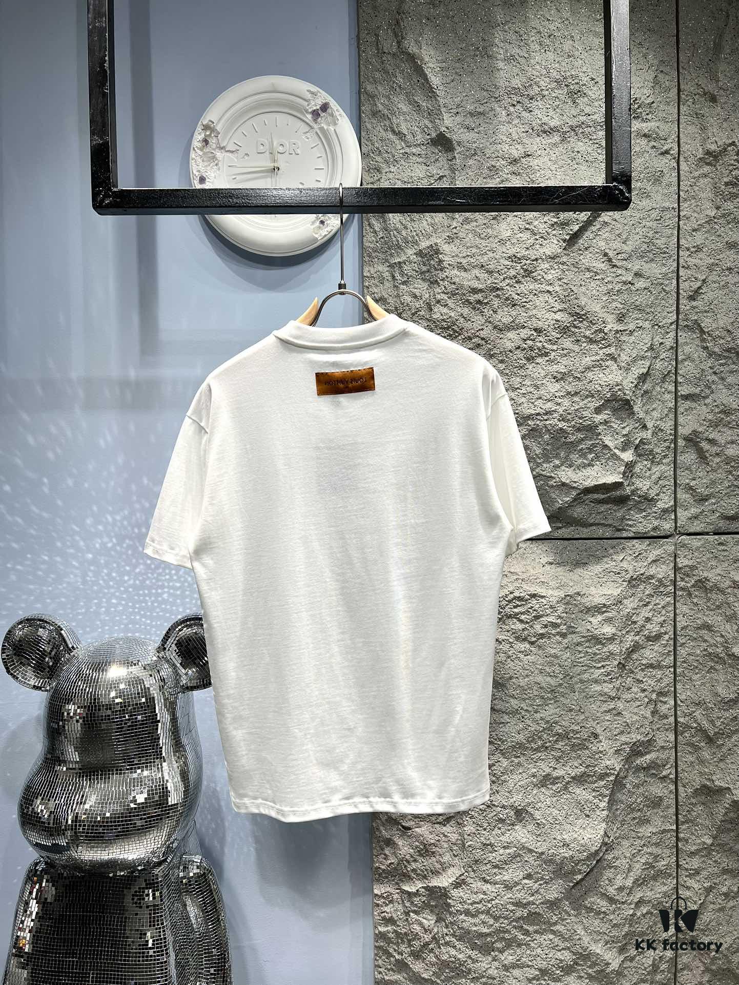 Louis Vuitton Embroidered Logo Short-Sleeve T-Shirt