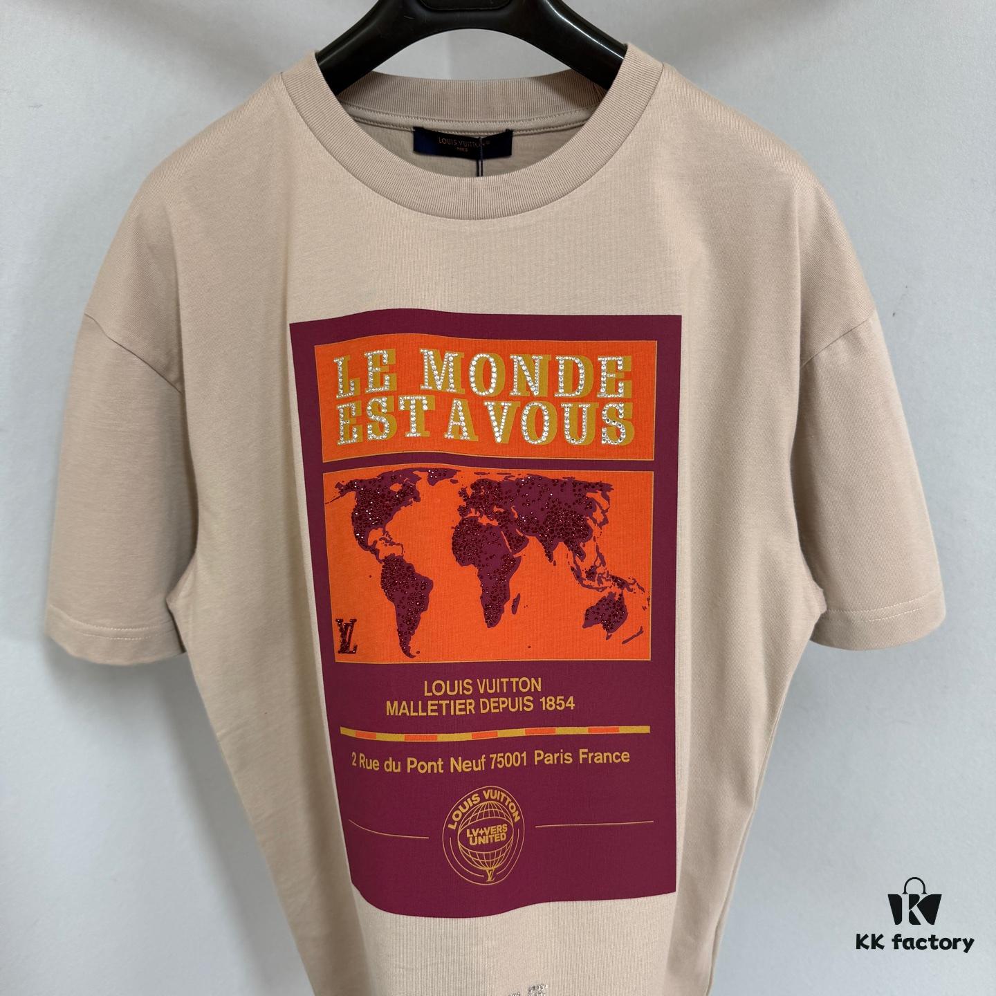 1V 25SS World Map Khaki Round Neck Rhinestone Embellished Short Sleeve T-Shirt