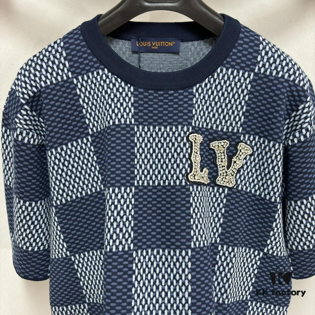 1V 25 New Arrival Cotton Short-Sleeve Round-Neck T-Shirt Featuring Damier Jacquard Pattern and LV Rhinestone Embroidered Patch on Chest for a Refined Touch, Unisex Style