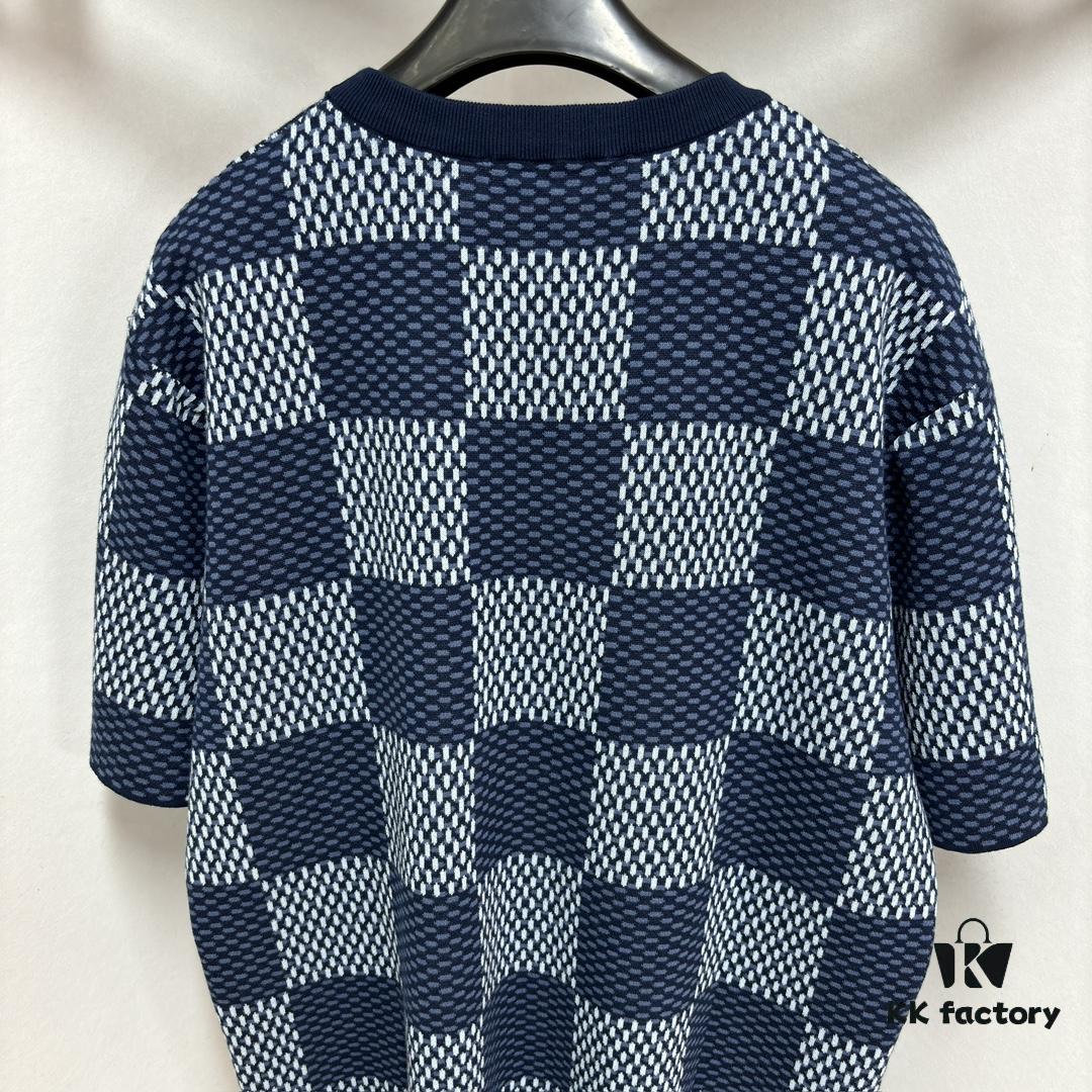 1V 25 New Arrival Cotton Short-Sleeve Round-Neck T-Shirt Featuring Damier Jacquard Pattern and LV Rhinestone Embroidered Patch on Chest for a Refined Touch, Unisex Style