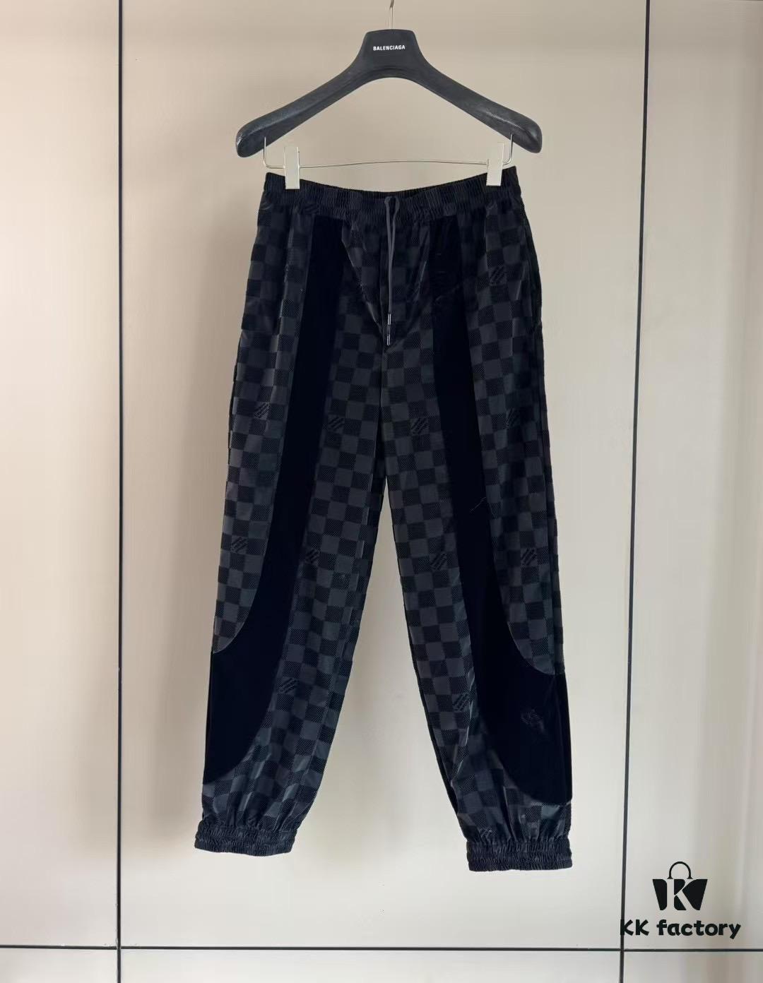 1V 2025SS Early Spring New Arrival, Pharrell's 1V Universe, Velvet Monogram Checkerboard Pattern