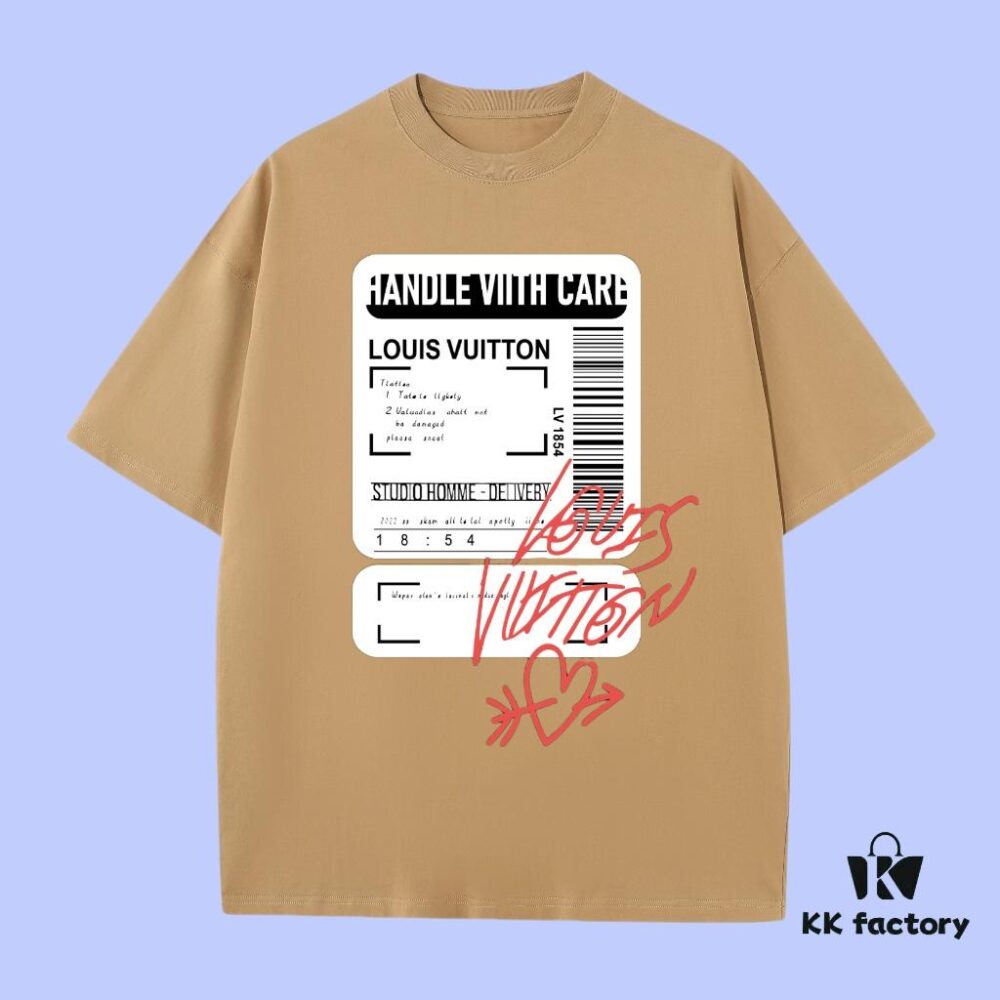 High-End Quality LV Louis 2025 Fall Spring Collection Tag Short-Sleeve T-Shirt, Distinct from Regular Prints, Crafted from 270G 32-Thread Double-Yarn Pure Cotton Fabric, Loose Fit Unisex Design