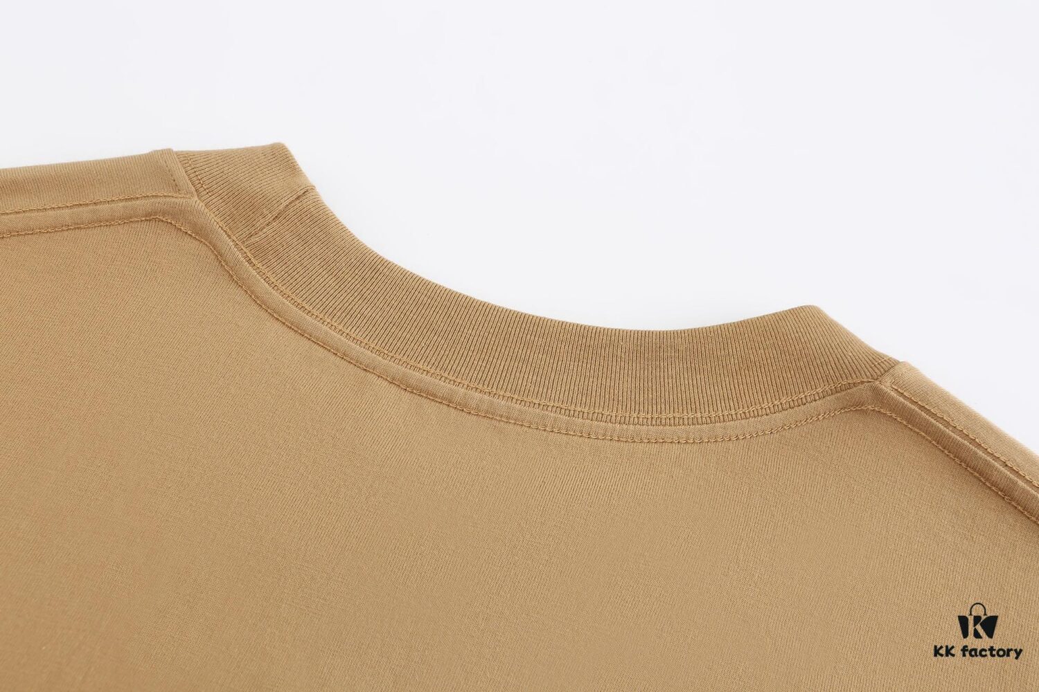 Luxury Quality LV Louis 2025 Fall Spring Collection Slogan Earth 🌏 Short Sleeve T-Shirt, Distinctive from Regular Prints, Custom-Woven 270G 32-Thread Double-Yarn Pure Cotton Fabric, Loose Fit Unisex Design