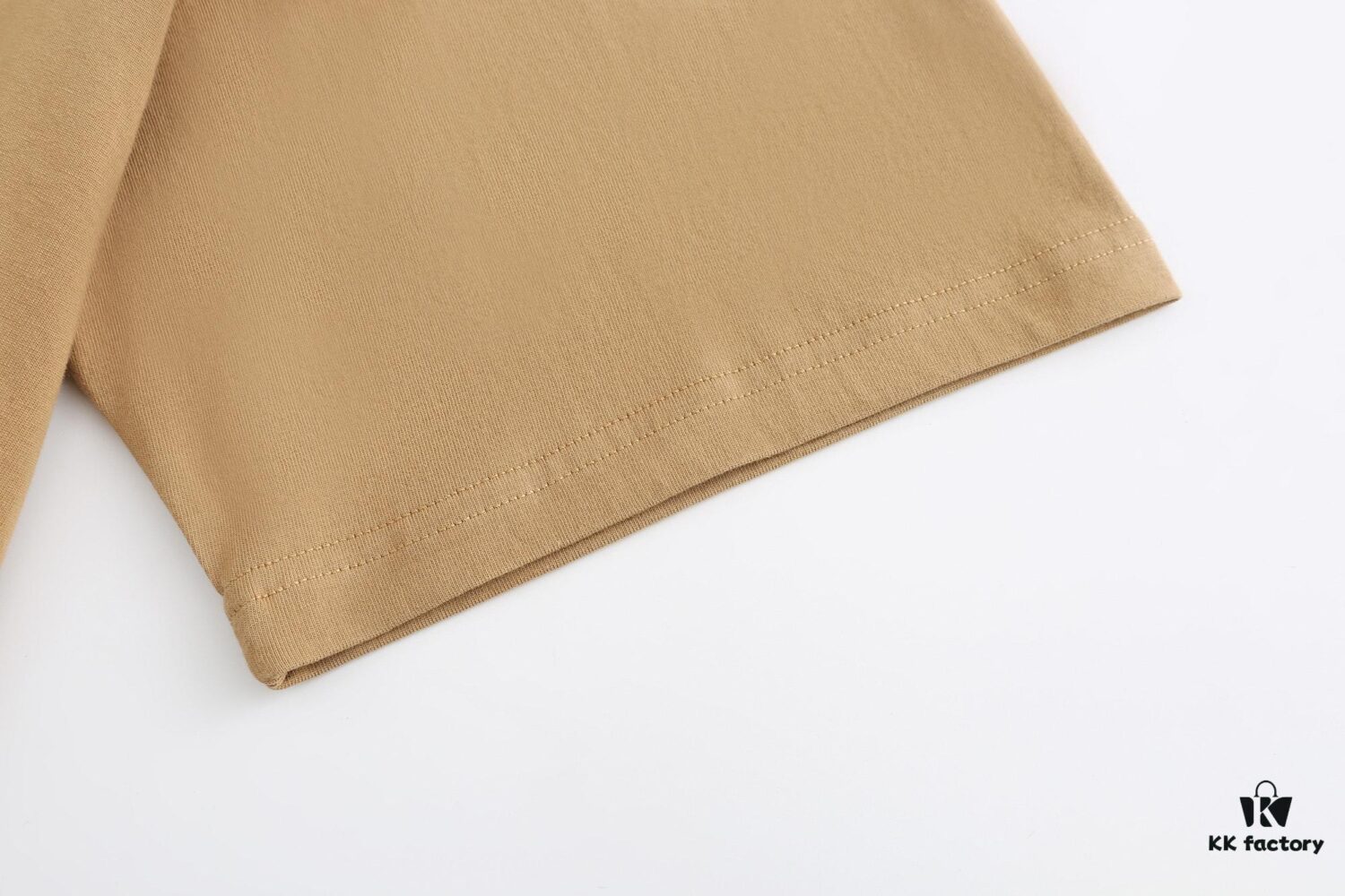 Luxury Quality LV Louis 2025 Fall Spring Collection Slogan Earth 🌏 Short Sleeve T-Shirt, Distinctive from Regular Prints, Custom-Woven 270G 32-Thread Double-Yarn Pure Cotton Fabric, Loose Fit Unisex Design