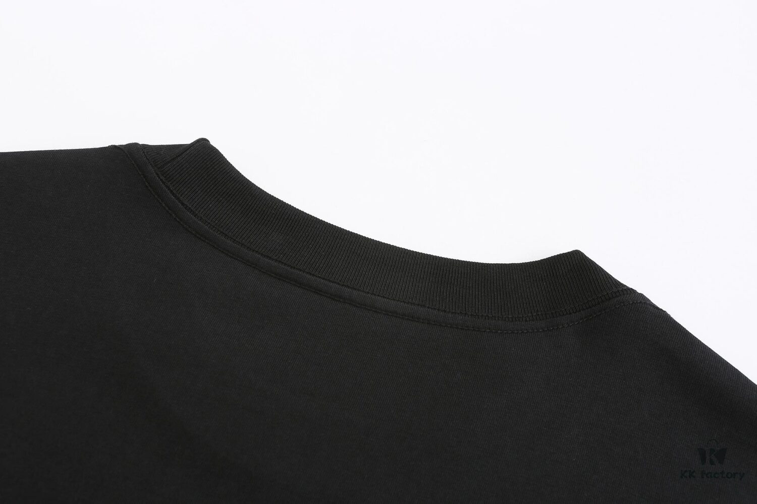 High-End Quality LV Louis 2025 Fall Spring Collection Slogan 4 Short Sleeve T-Shirt, Distinctive from Regular Print, Made of Custom-Woven 270G 32-Thread Double-Yarn Pure Cotton Fabric, Loose Fit Unisex Design