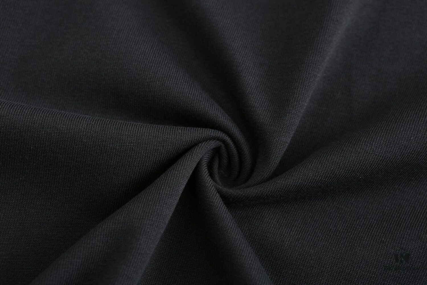 High-End Quality LV Louis 2025 Fall Spring Collection Slogan 4 Short Sleeve T-Shirt, Distinctive from Regular Print, Made of Custom-Woven 270G 32-Thread Double-Yarn Pure Cotton Fabric, Loose Fit Unisex Design