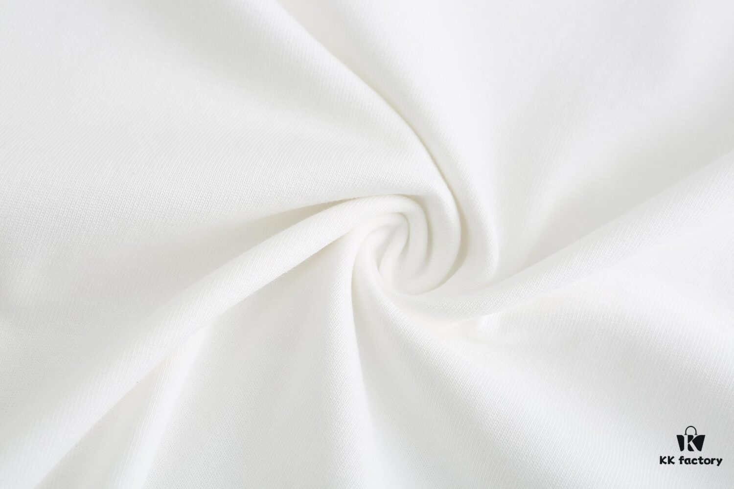 GUCCI 2025 Fall Spring/Summer Collection Pink Snake 🐍 Short Sleeve T-Shirt Premium Quality, Special Woven 270G 32-Count Double-Yarn Pure Cotton Fabric, Relaxed Fit Unisex Design