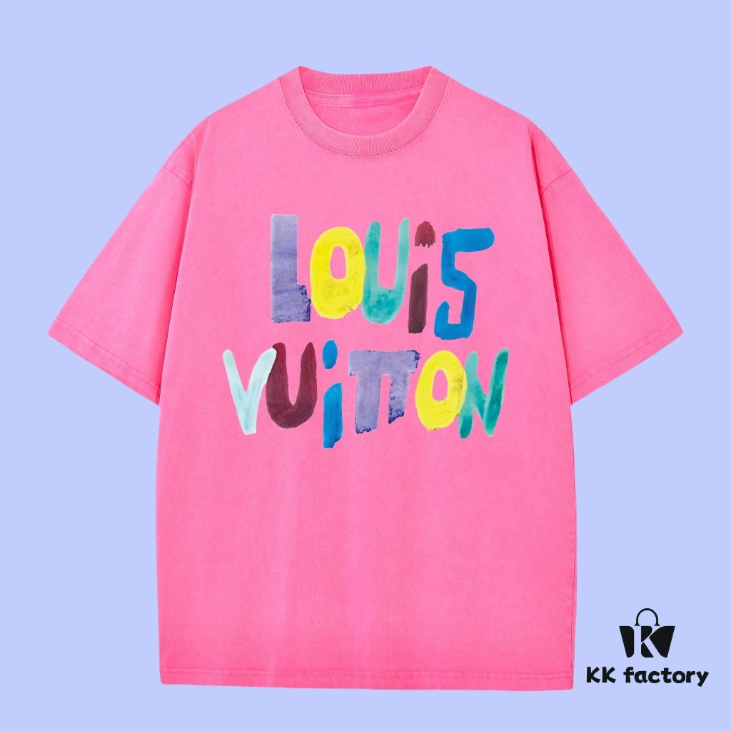 Luxury Quality LV Louis 2025 Fall Spring Collection Colorful Logo Short Sleeve T-Shirt, Distinct from Regular Print, Crafted with 270G 32-Count Double-Yarn Pure Cotton Fabric, Loose Fit Unisex Design