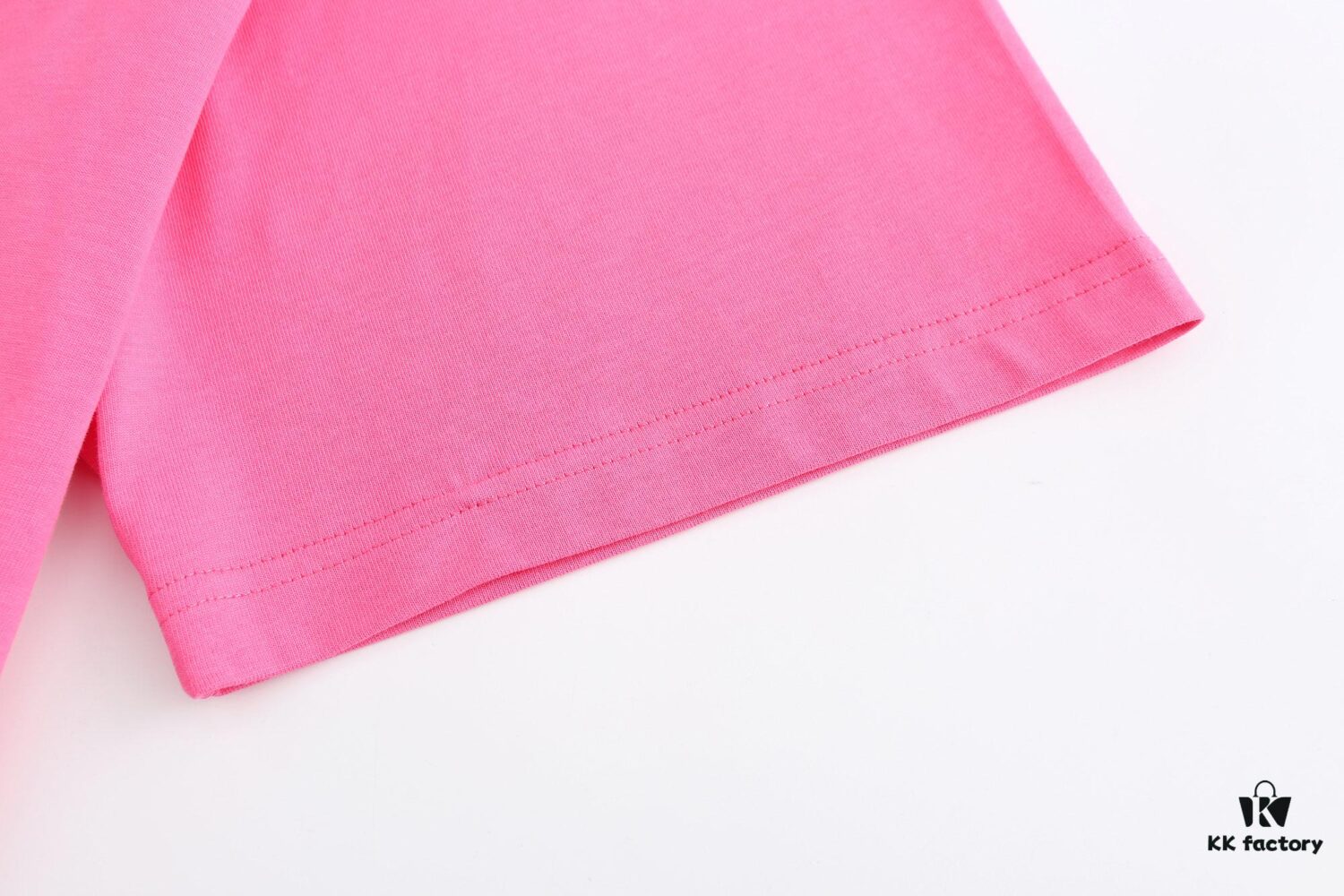 Luxury Quality LV Louis 2025 Fall Spring Collection Logo Short Sleeve T-Shirt, Distinct from Regular Print, Woven 270G 32-Count Double-Yarn Pure Cotton Fabric, Loose Fit Unisex Design