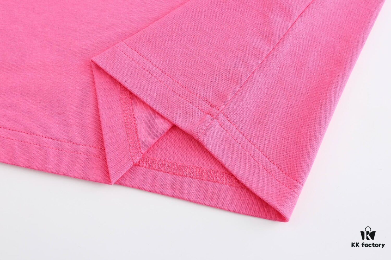 Luxury Quality LV Louis 2025 Fall Spring Collection Logo Short Sleeve T-Shirt, Distinct from Regular Print, Woven 270G 32-Count Double-Yarn Pure Cotton Fabric, Loose Fit Unisex Design